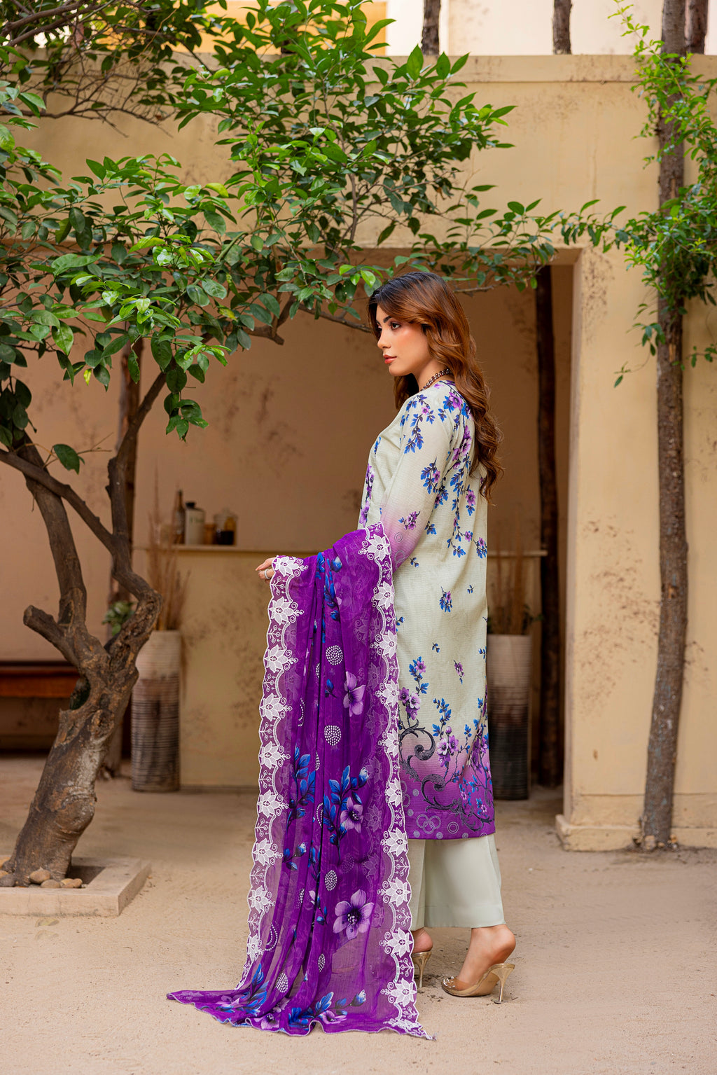 3 PIECE - EMBROIDERED UNSTITCHED LAWN SUIT