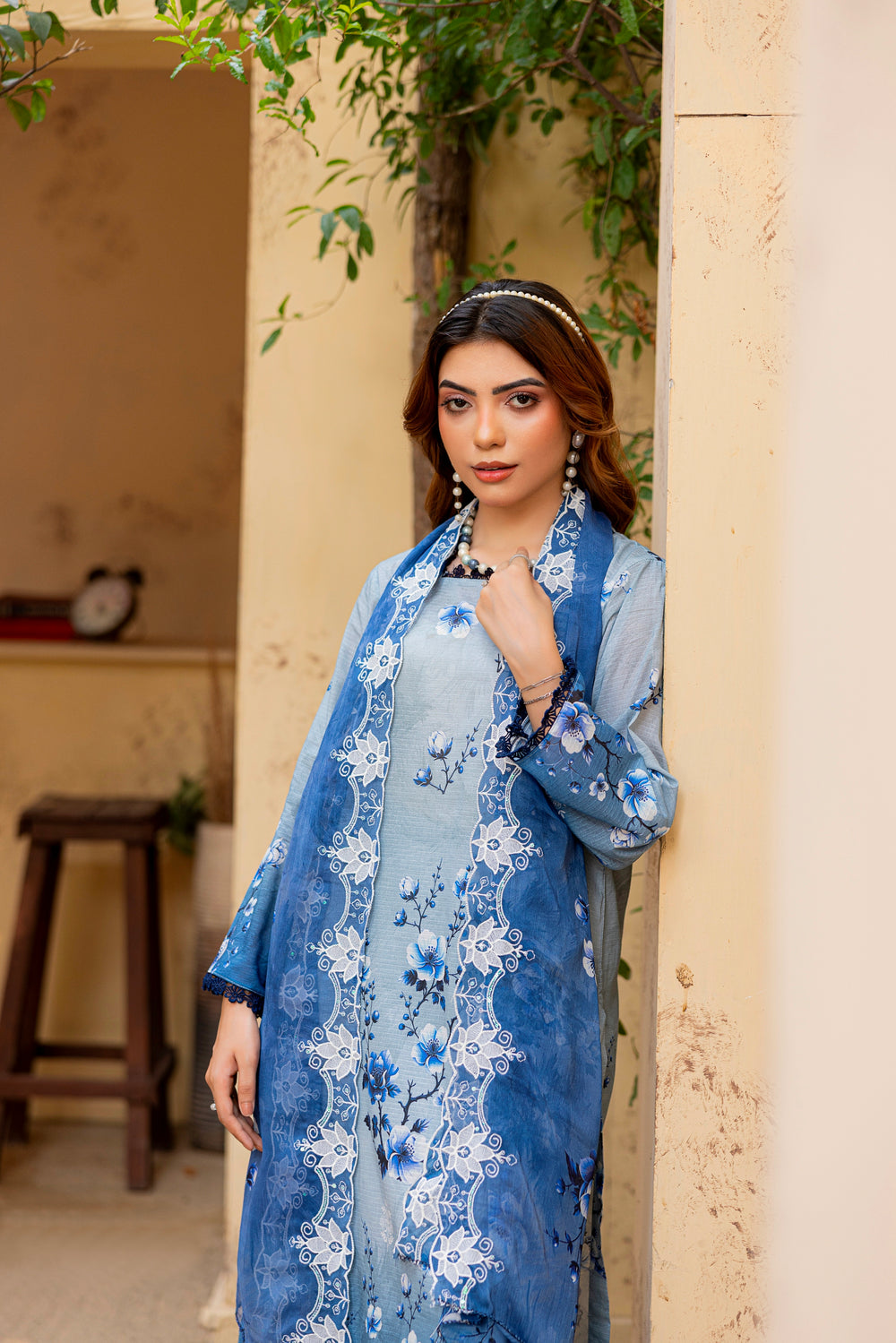 3 PIECE - EMBROIDERED UNSTITCHED LAWN SUIT