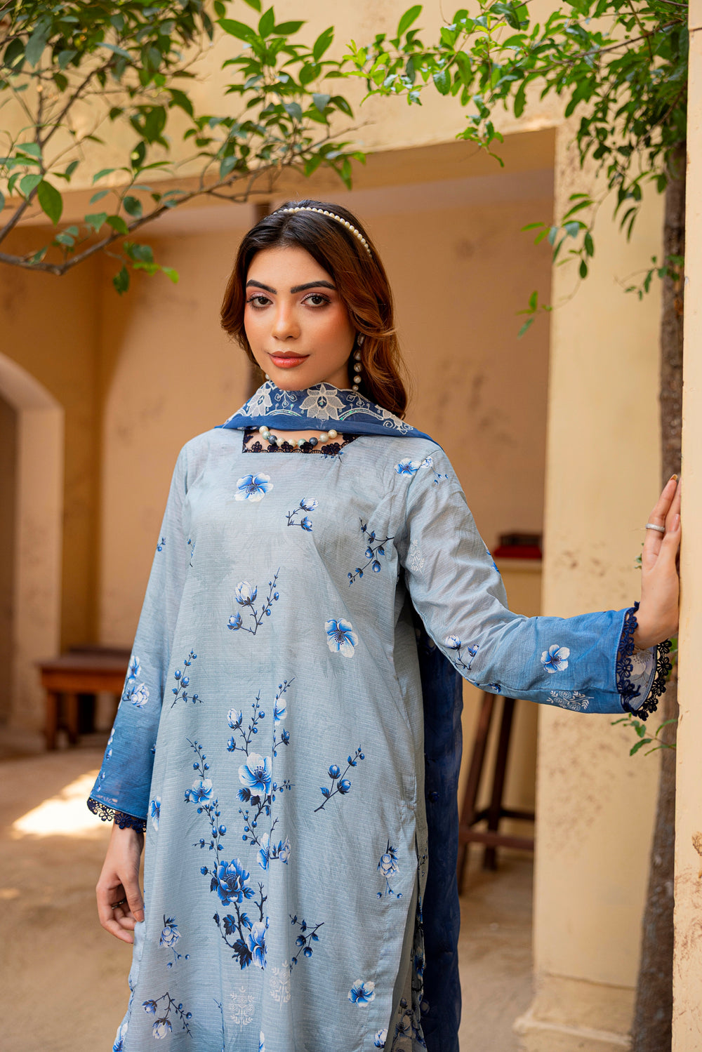 3 PIECE - EMBROIDERED UNSTITCHED LAWN SUIT