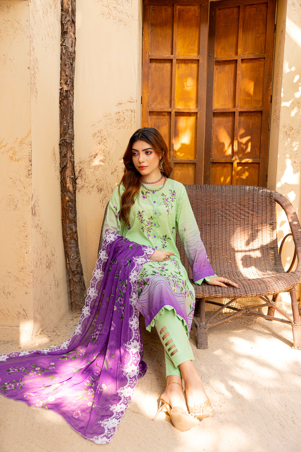 3 PIECE - EMBROIDERED UNSTITCHED LAWN SUIT