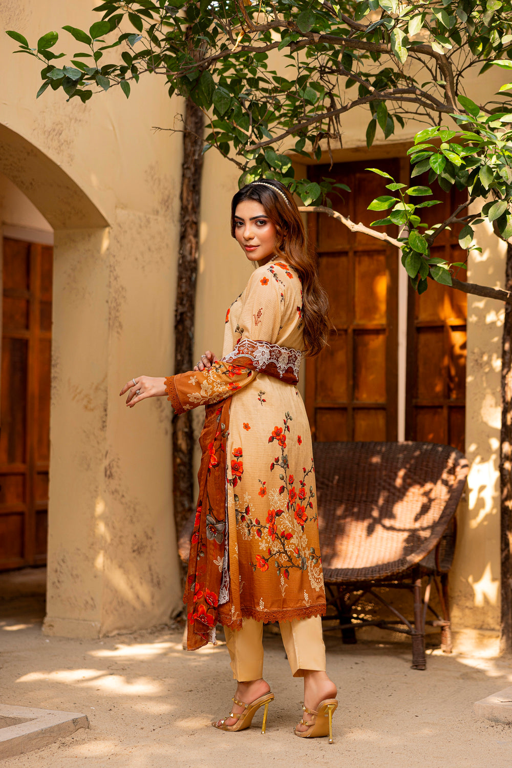 3 PIECE - EMBROIDERED UNSTITCHED LAWN SUIT