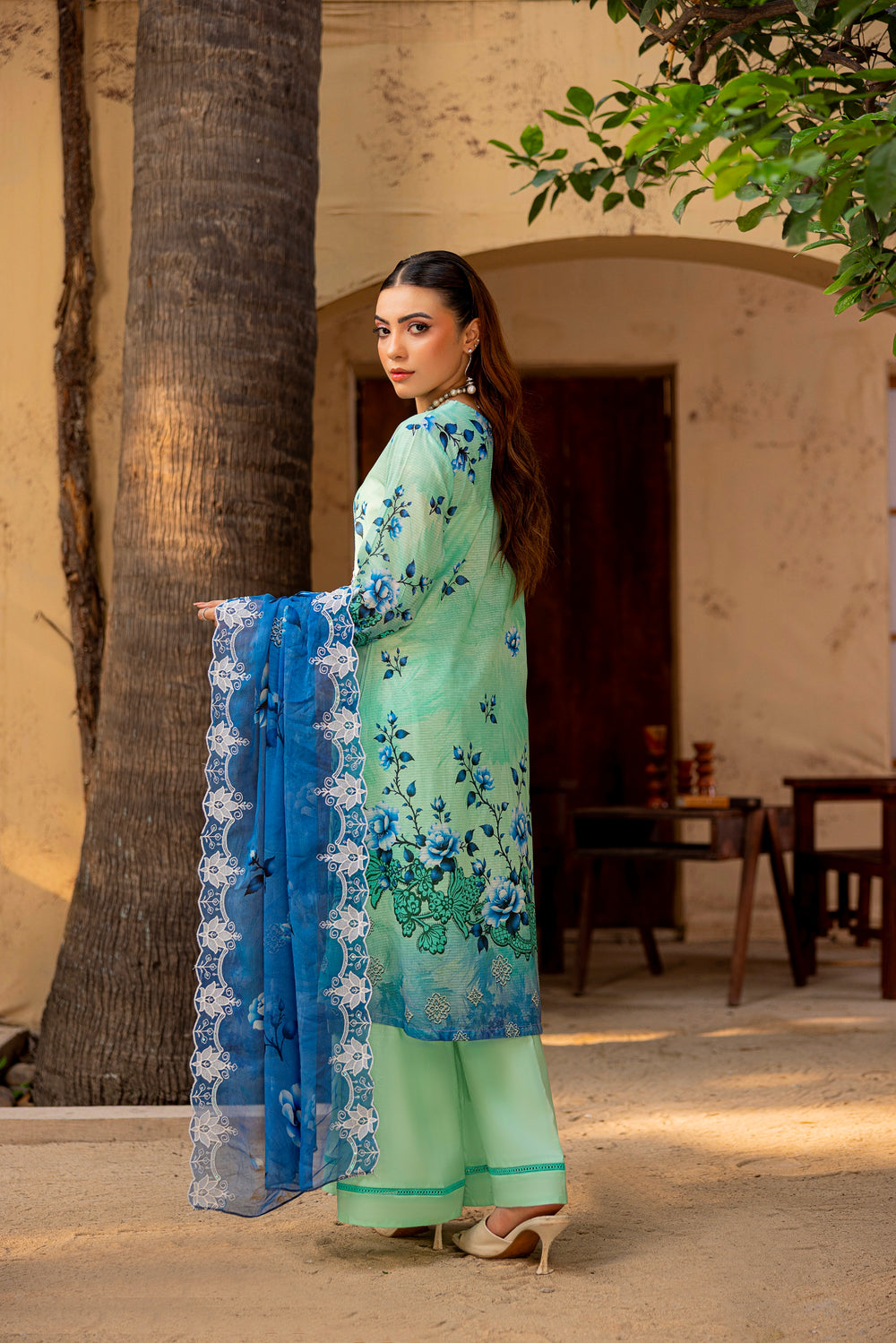 3 PIECE - EMBROIDERED UNSTITCHED LAWN SUIT