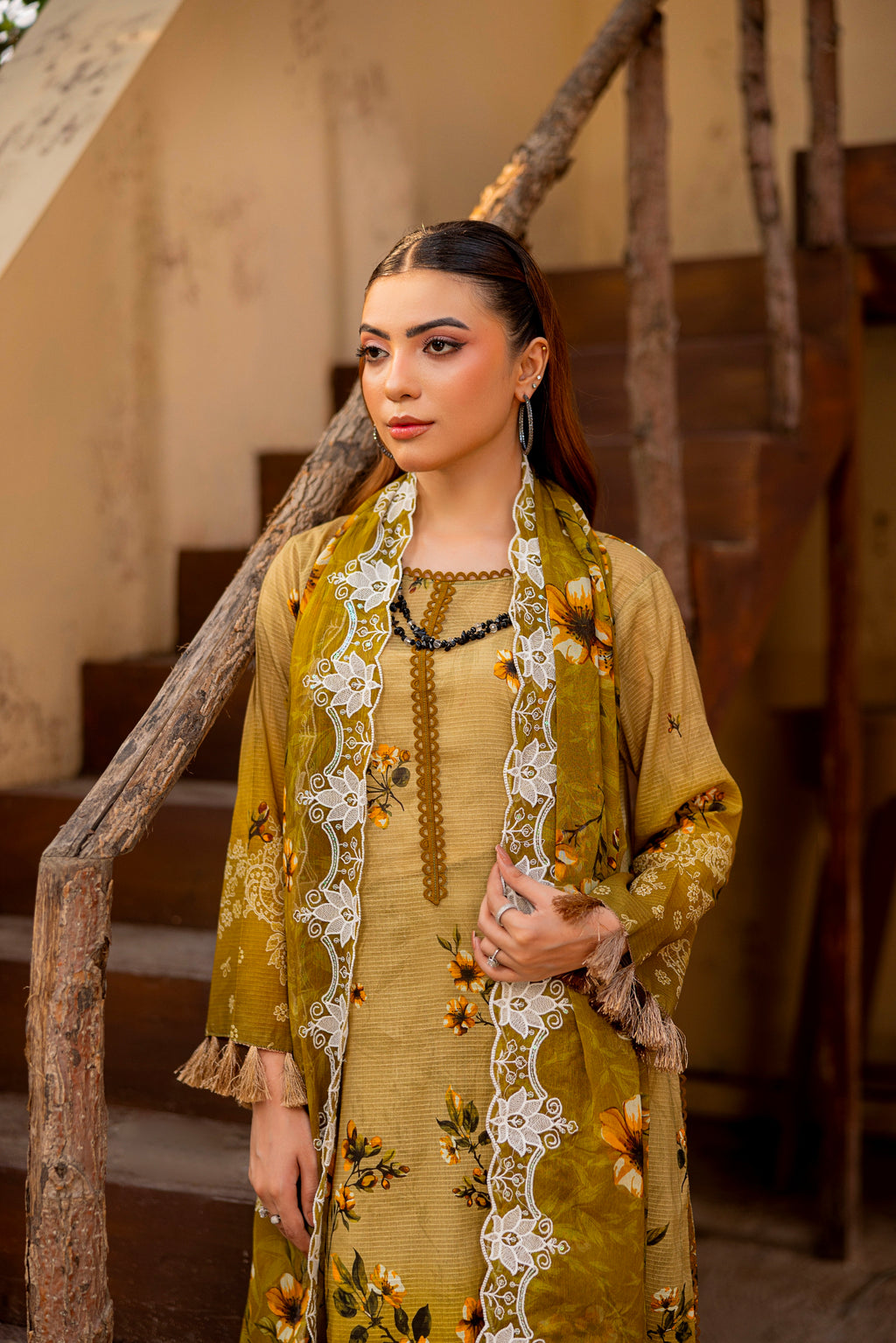 3 PIECE - EMBROIDERED UNSTITCHED LAWN SUIT