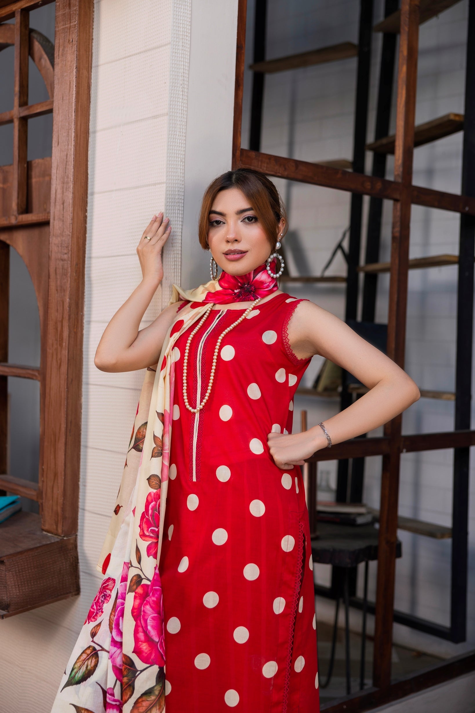 Platinum Print Lawn D-8 BIN NAEEM