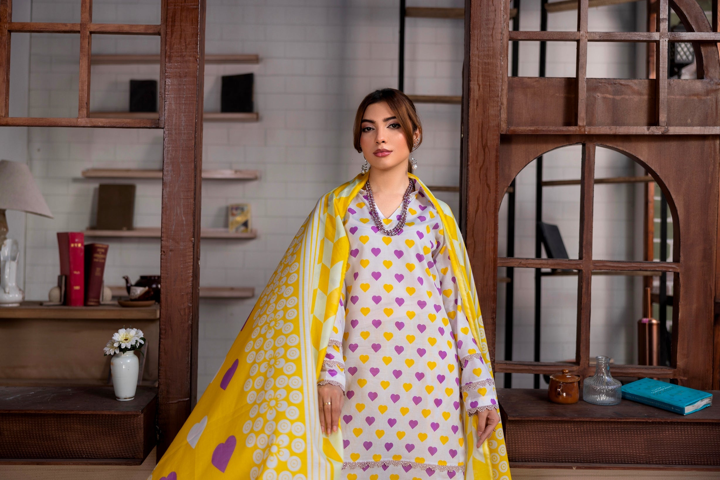 Platinum Print Lawn D-9 BIN NAEEM