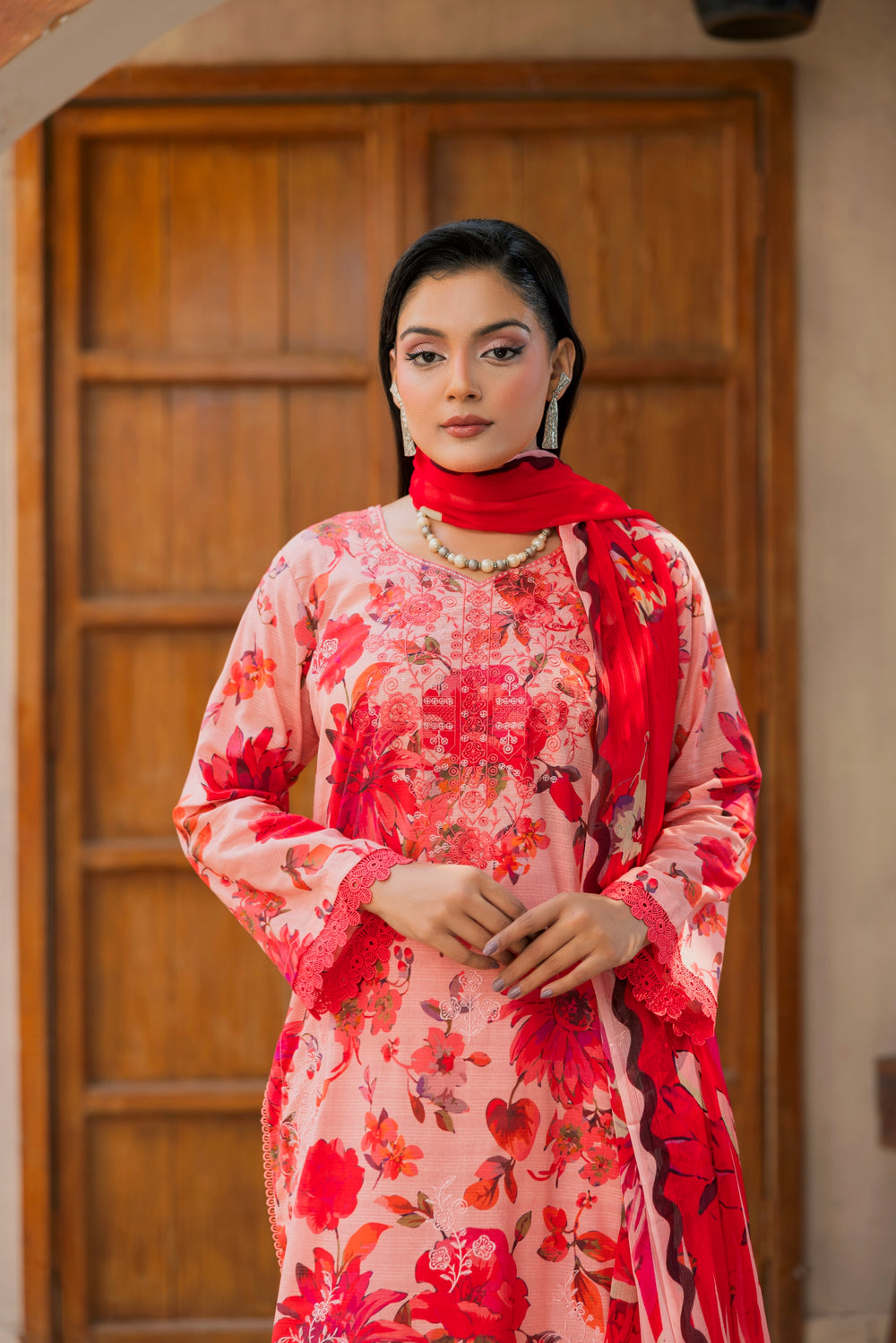 3 PIECE - UNSTITCHED EMBROIDERED LAWN SUIT