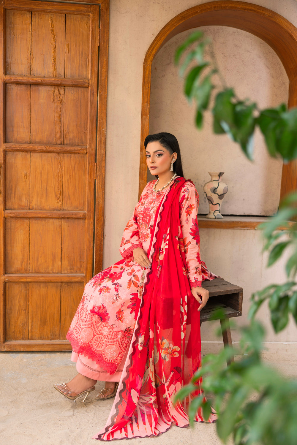 3 PIECE - UNSTITCHED EMBROIDERED LAWN SUIT