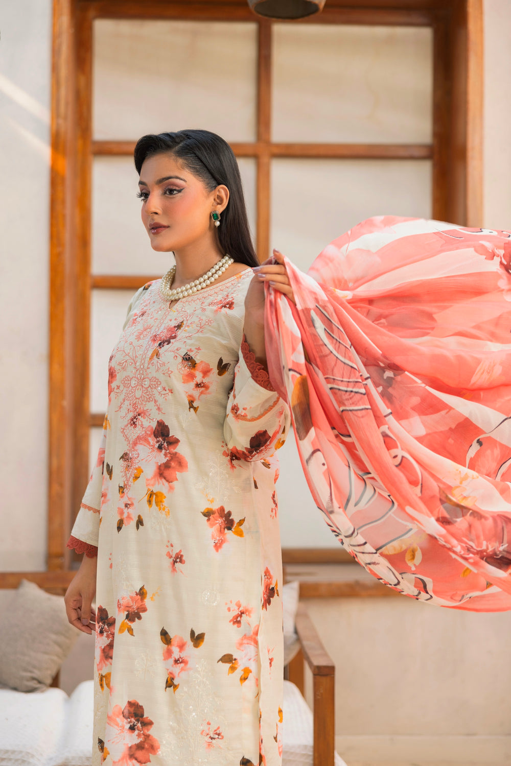 3 PIECE - UNSTITCHED EMBROIDERED LAWN SUIT