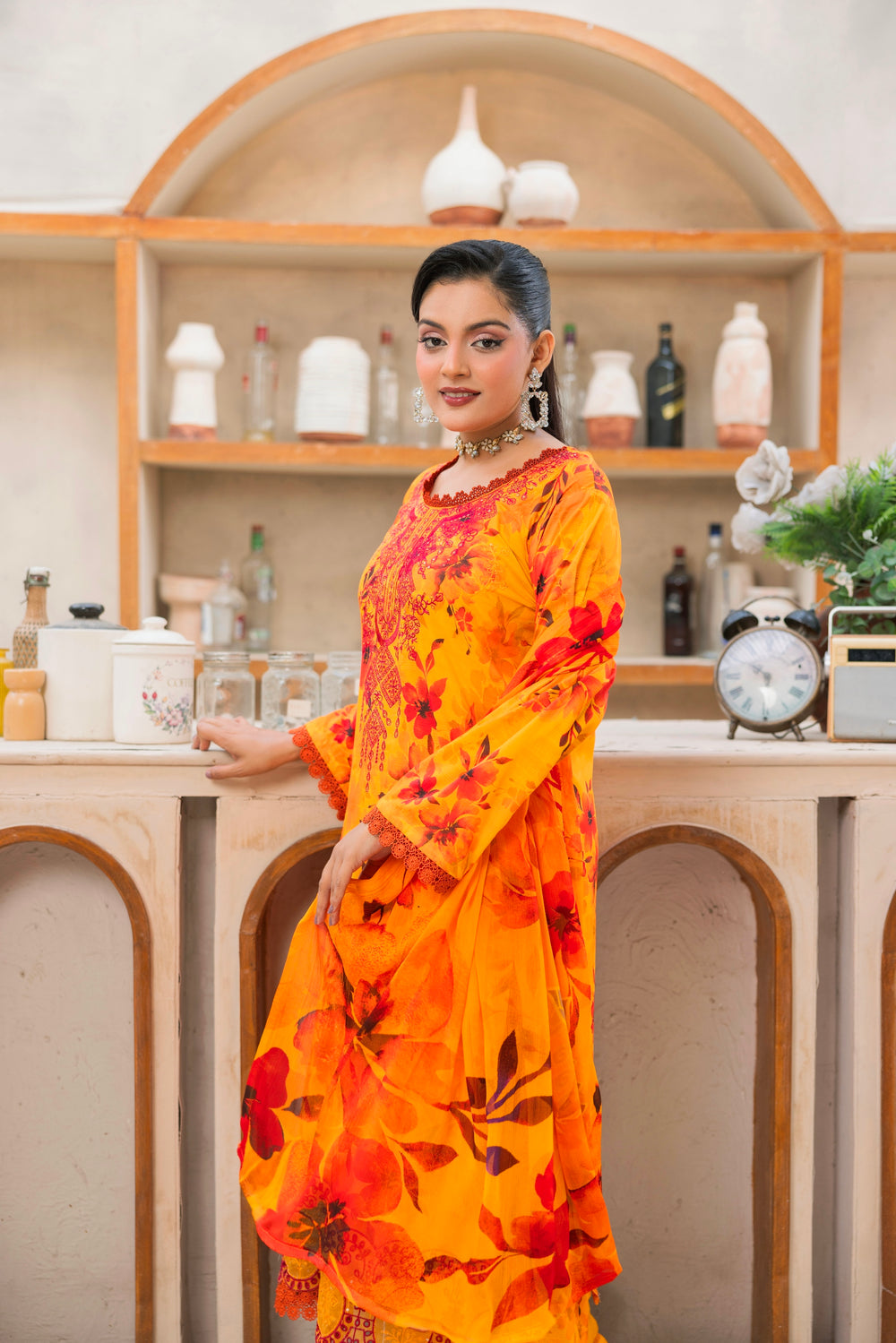 3 PIECE - UNSTITCHED EMBROIDERED LAWN SUIT