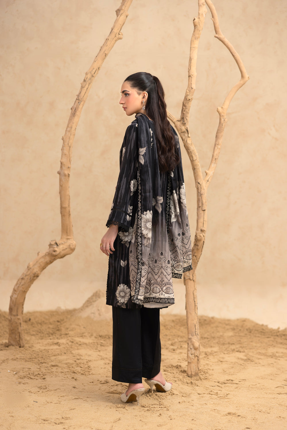 BIN NAEEM Royal Embroidery Vol-02 | 3 Piece Unstitched Cambric Suit