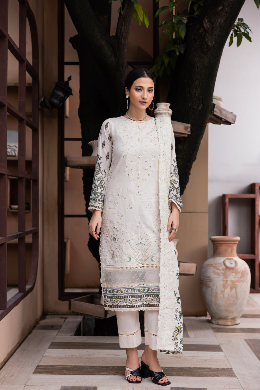 BIN NAEEM Royal Embroidery Vol-03 | 3 Piece Unstitched Cambric Suit