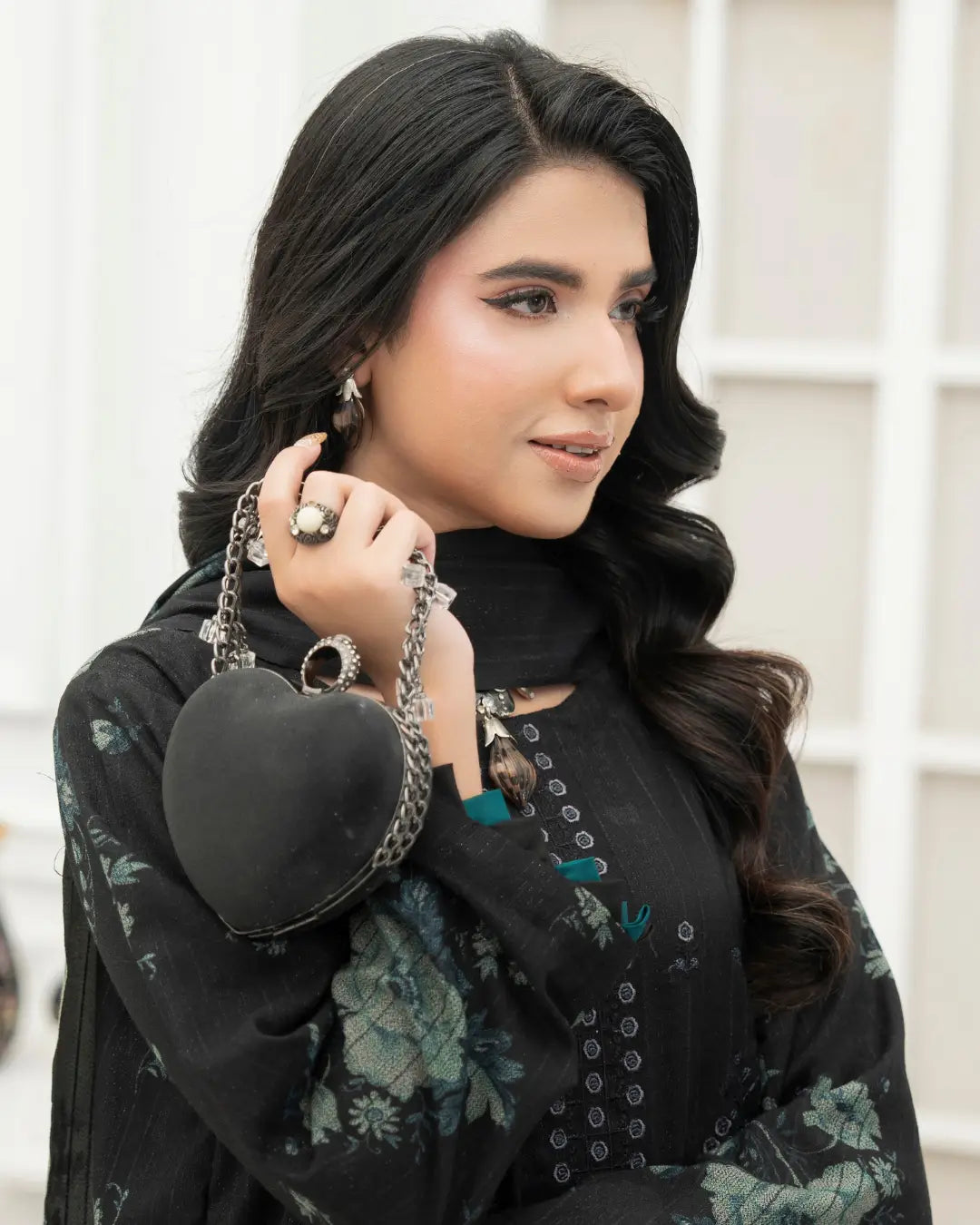 VELVET CHAMKI DHANAK EMBROIDED 3-PIECE