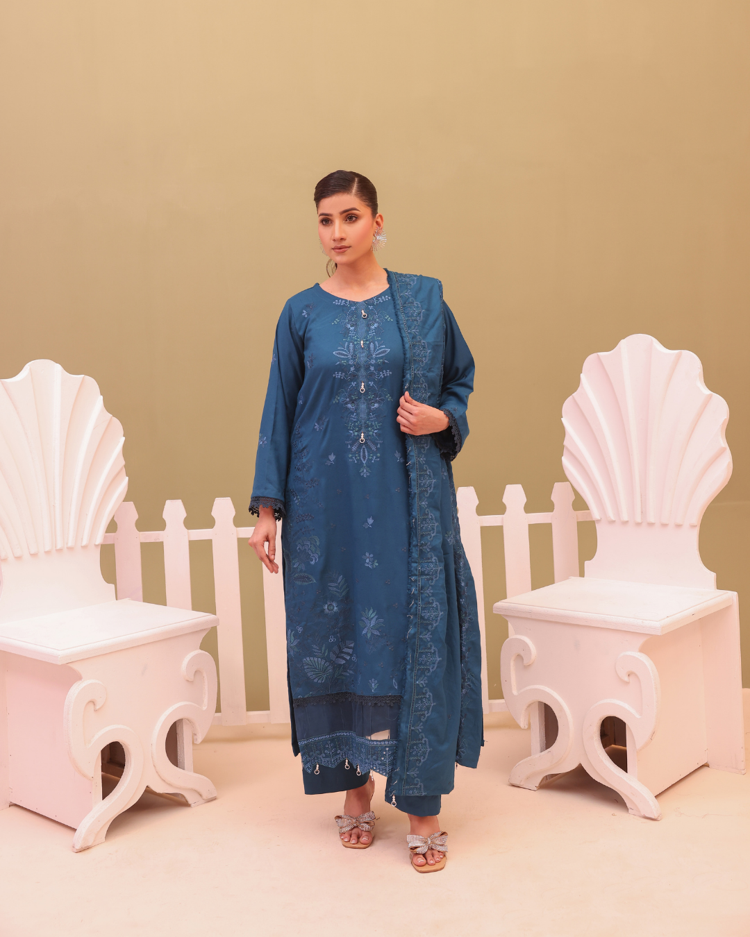 SHEEN LUXE 3PC EMBROIDERED WITH READY TO WEAR DUPATTA