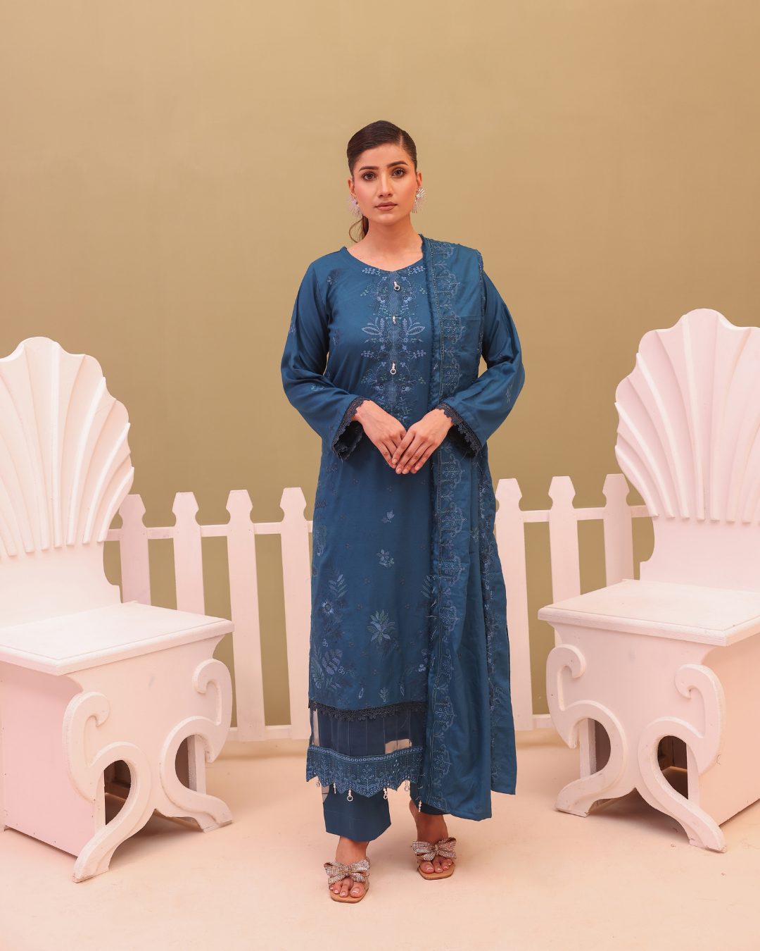 SHEEN LUXE 3PC EMBROIDERED WITH READY TO WEAR DUPATTA