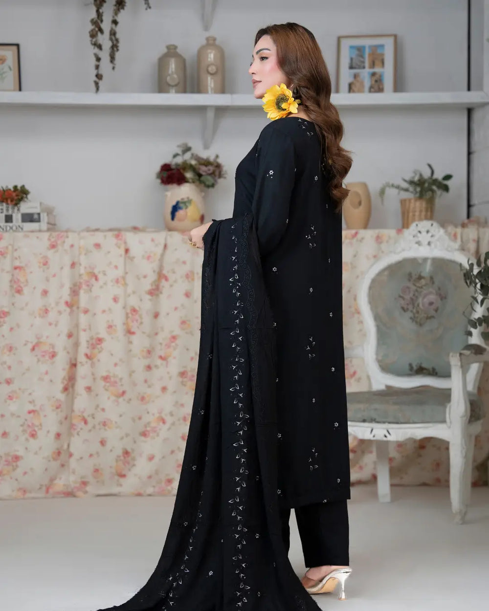 Aura Embroidery 3-Piece