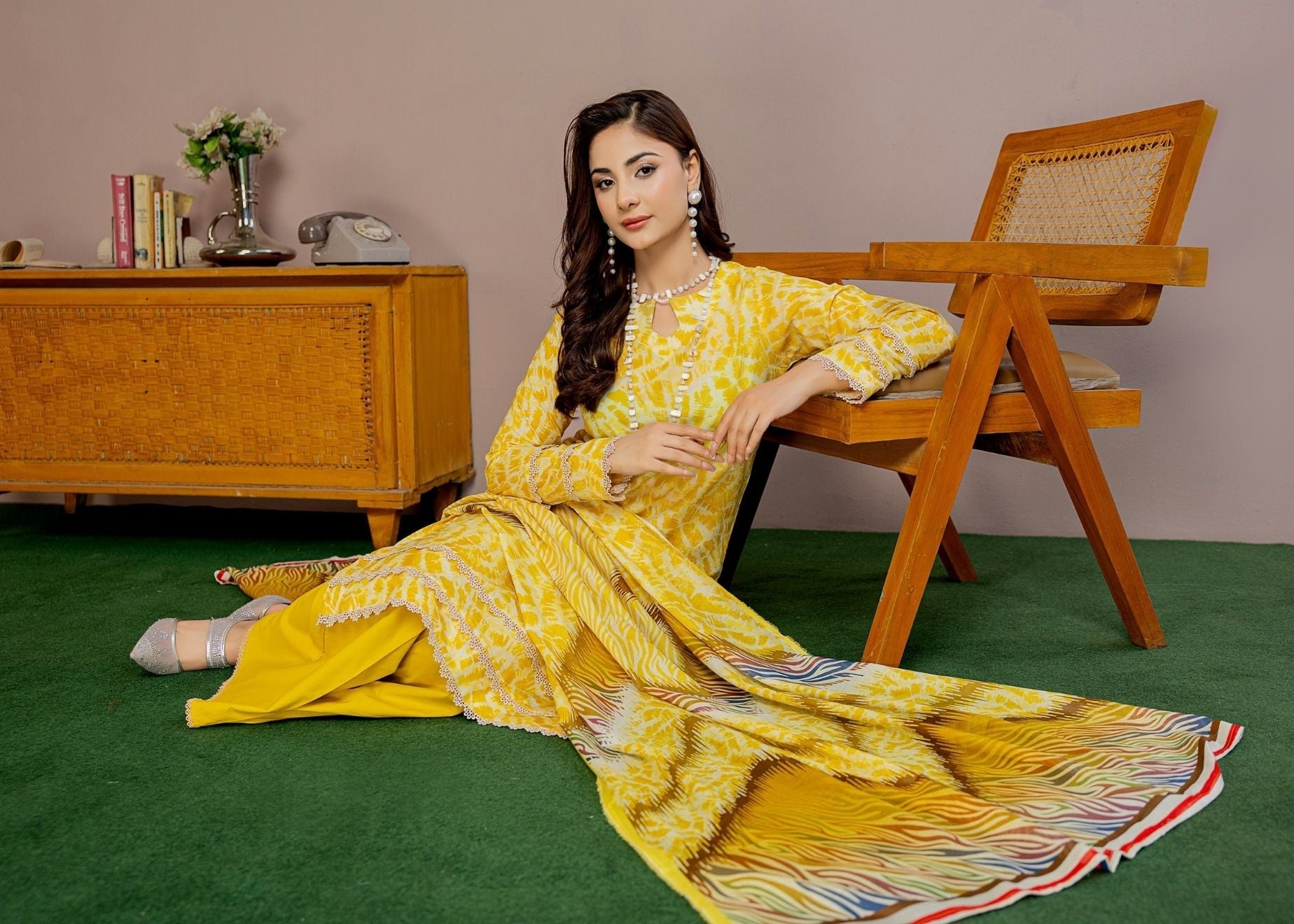 Platinum Print Lawn D-7 BIN NAEEM