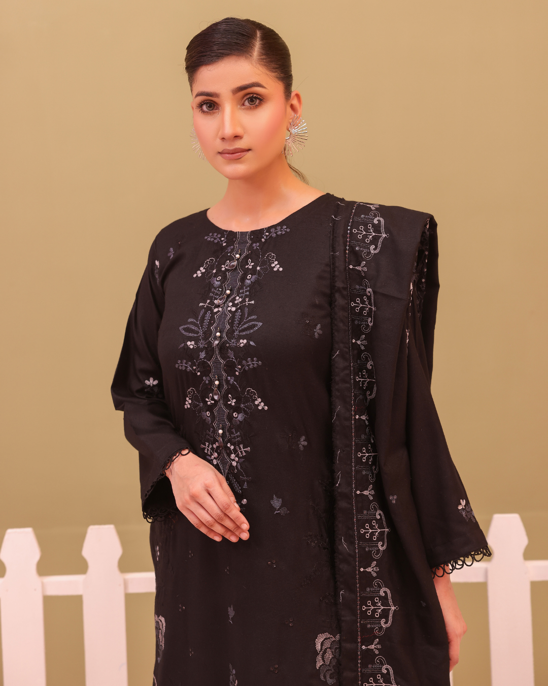 SHEEN LUXE 3PC EMBROIDERED WITH READY TO WEAR DUPATTA