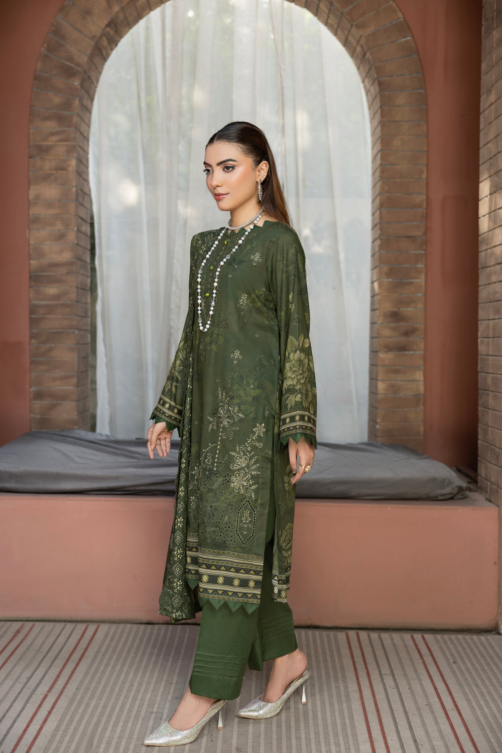 BIN NAEEM Royal Embroidery Vol-04 | 3 Piece Unstitched Cambric Suit