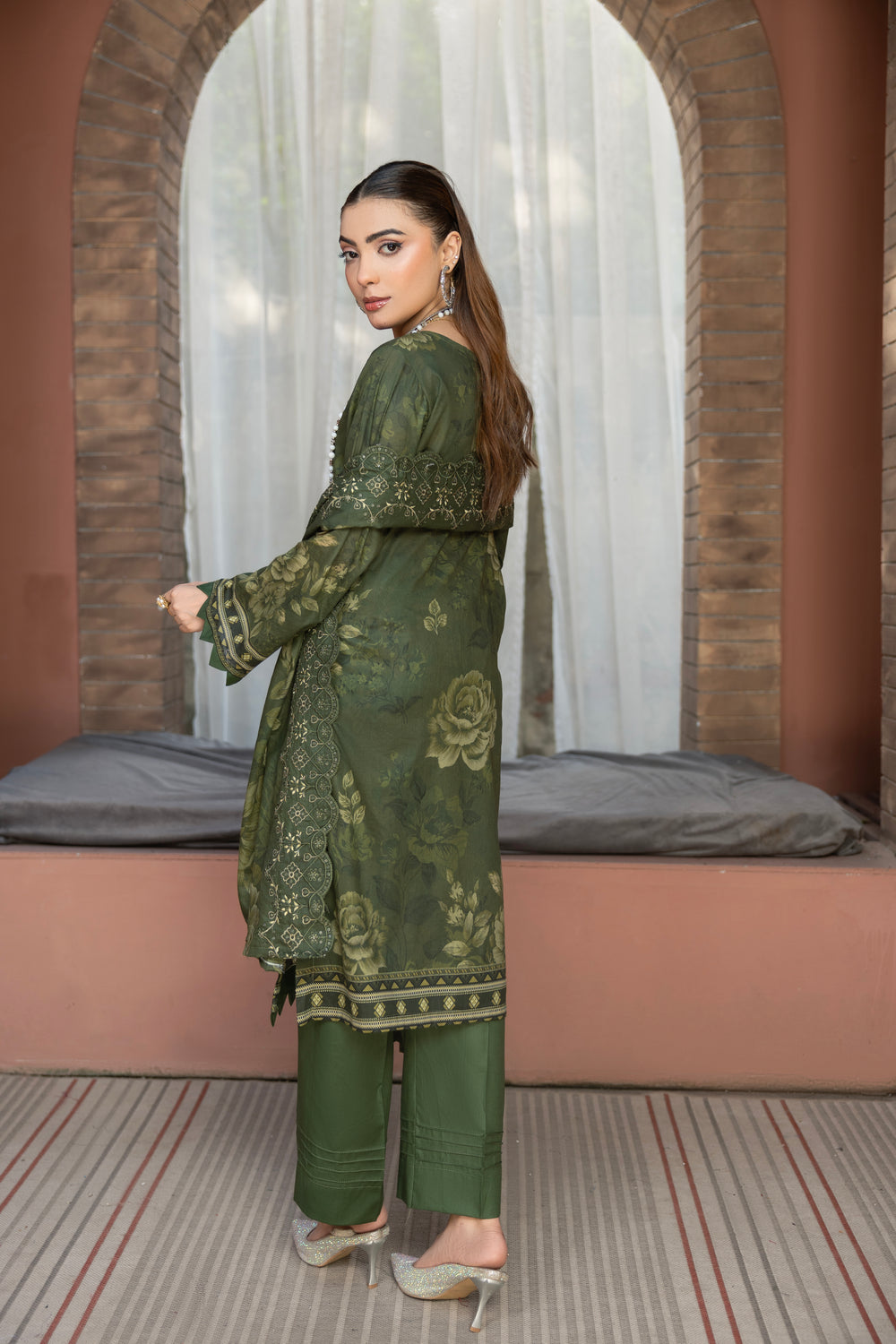 BIN NAEEM Royal Embroidery Vol-04 | 3 Piece Unstitched Cambric Suit
