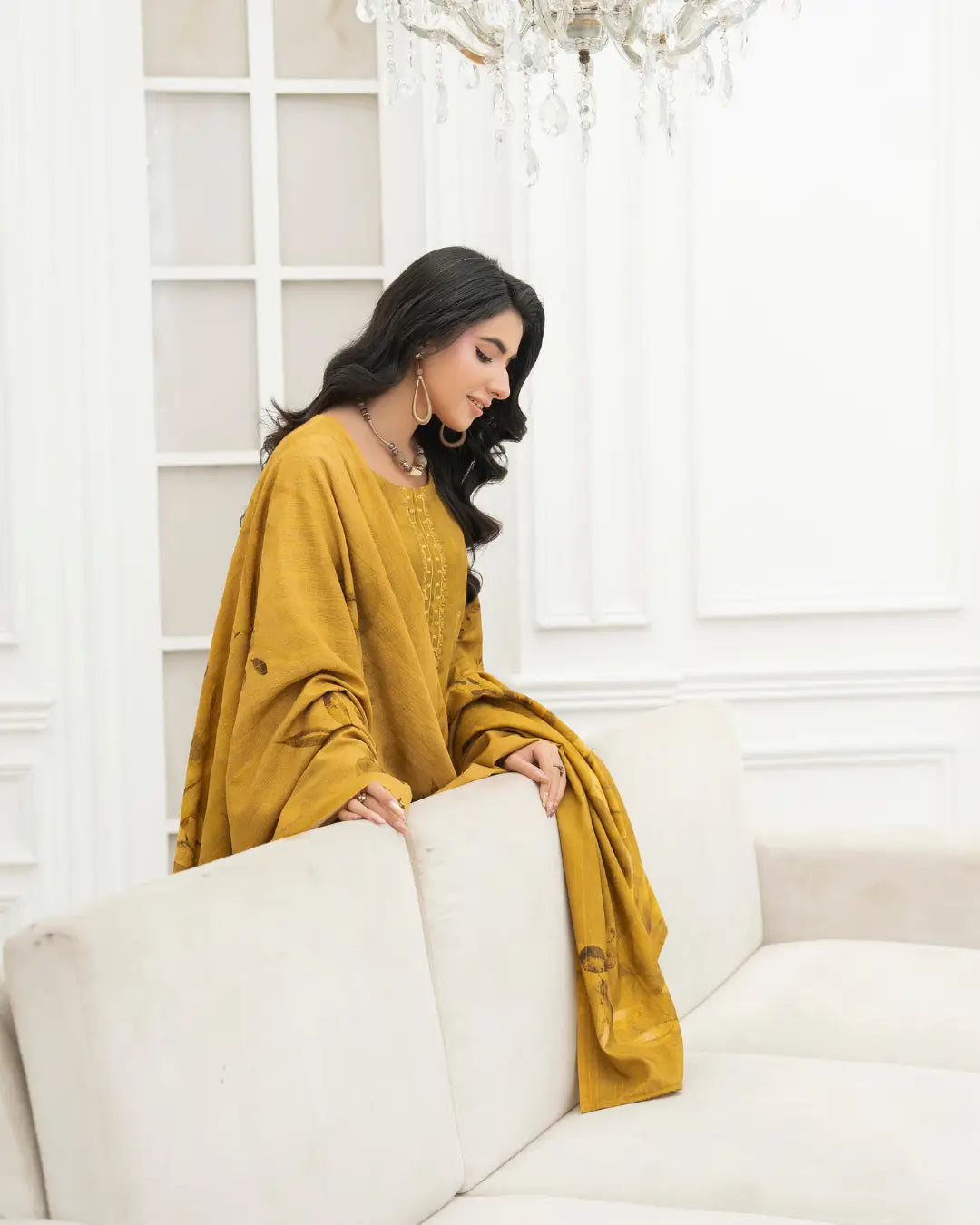 VELVET CHAMKI DHANAK EMBROIDED 3-PIECE