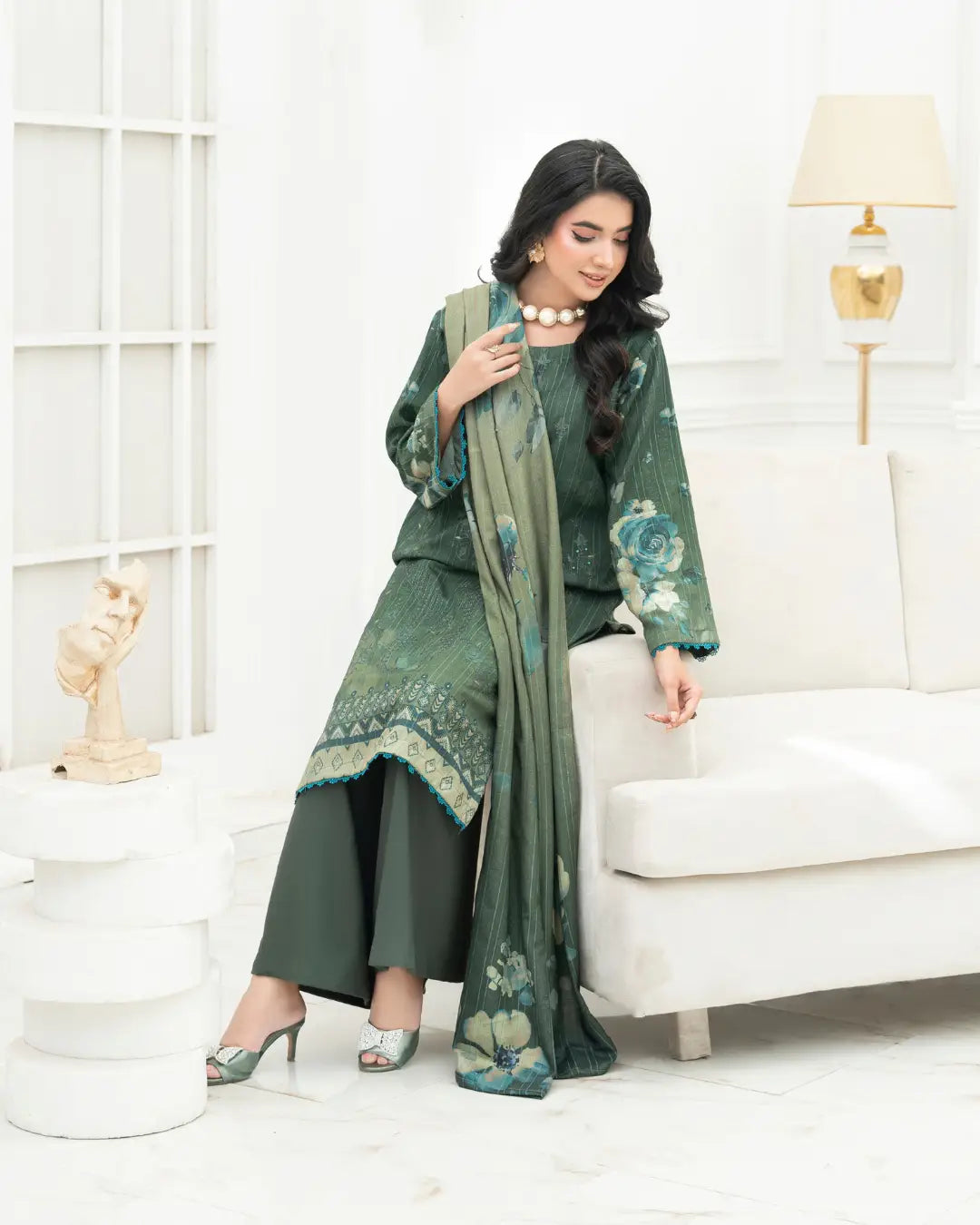 VELVET CHAMKI DHANAK EMBROIDED 3-PIECE