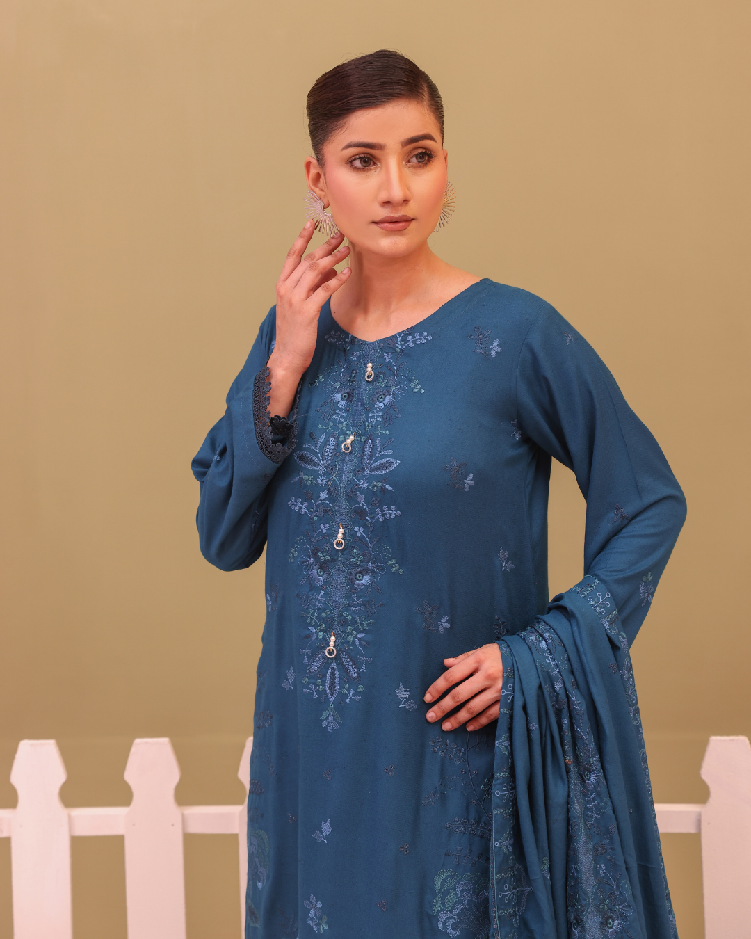 SHEEN LUXE 3PC EMBROIDERED WITH READY TO WEAR DUPATTA