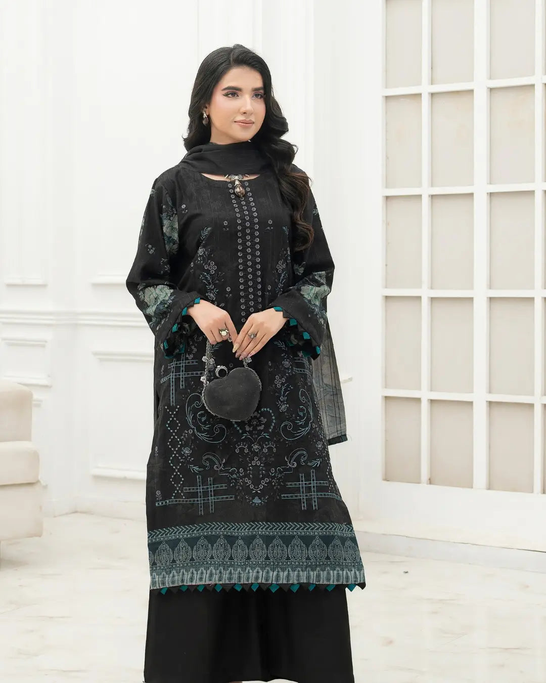VELVET CHAMKI DHANAK EMBROIDED 3-PIECE