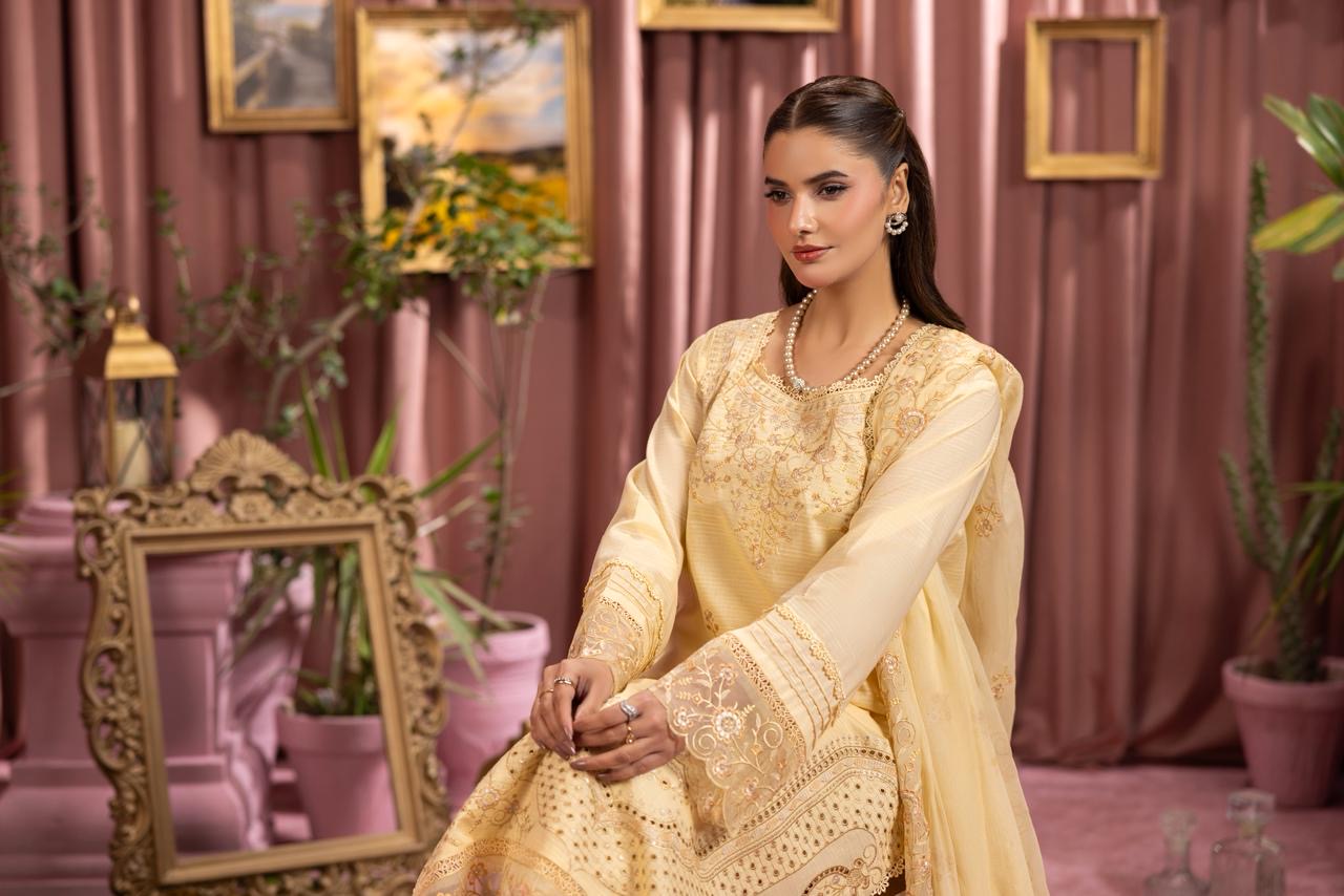 3 PIECE - EMBROIDERED LAWN SUIT