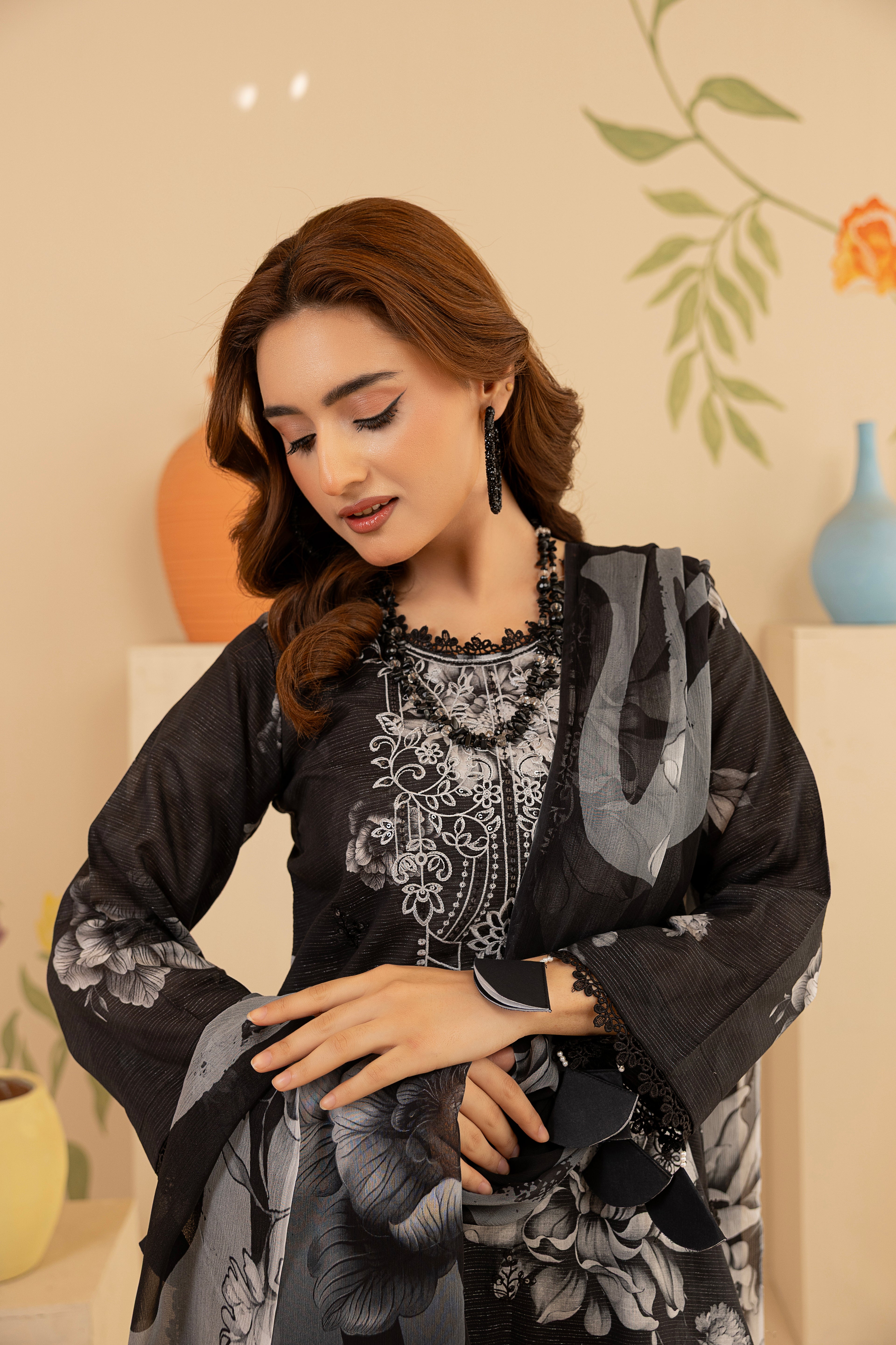3 PIECE - UNSTITCHED EMBROIDERED LAWN SUIT