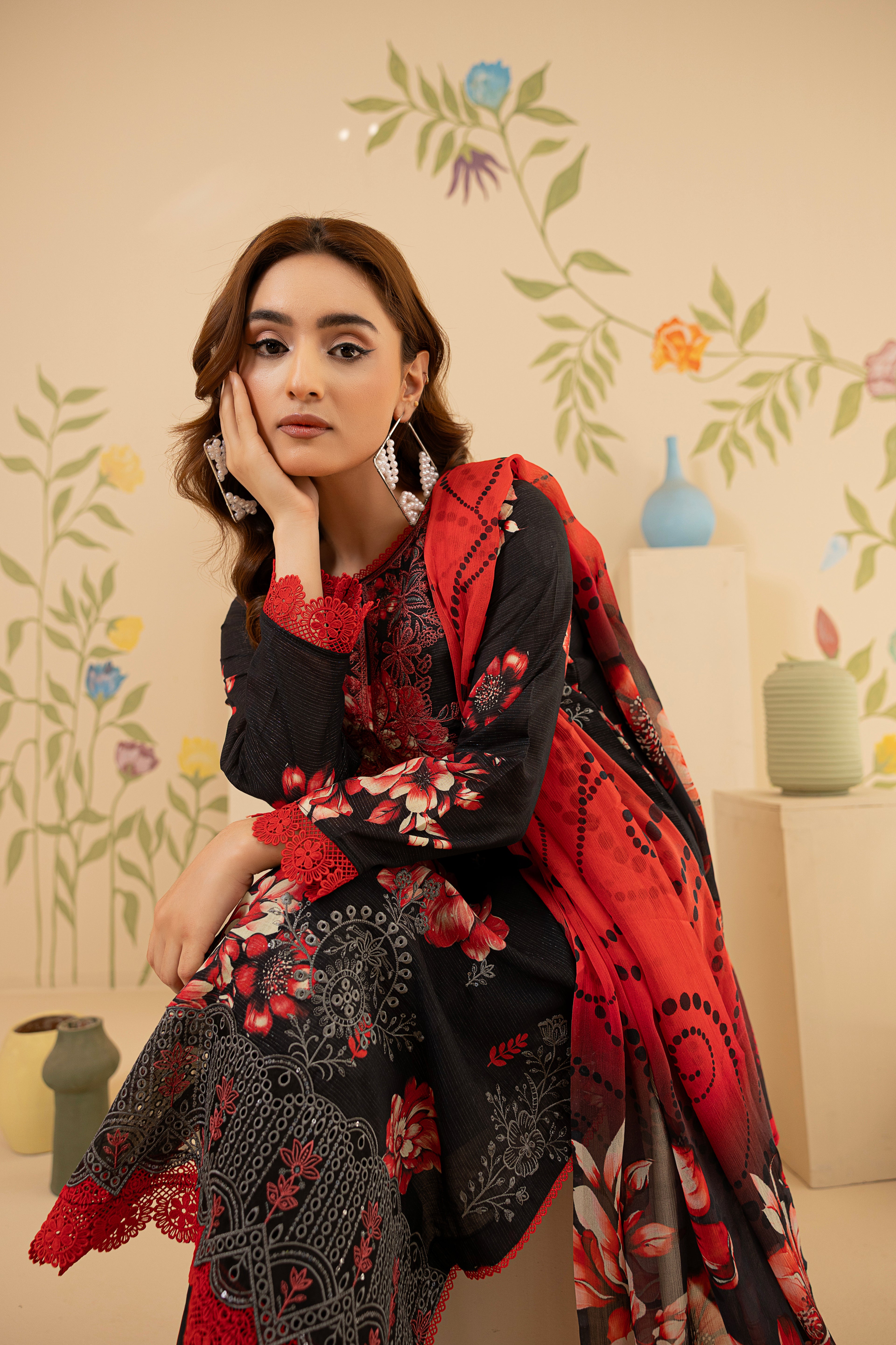 3 PIECE - UNSTITCHED EMBROIDERED LAWN SUIT