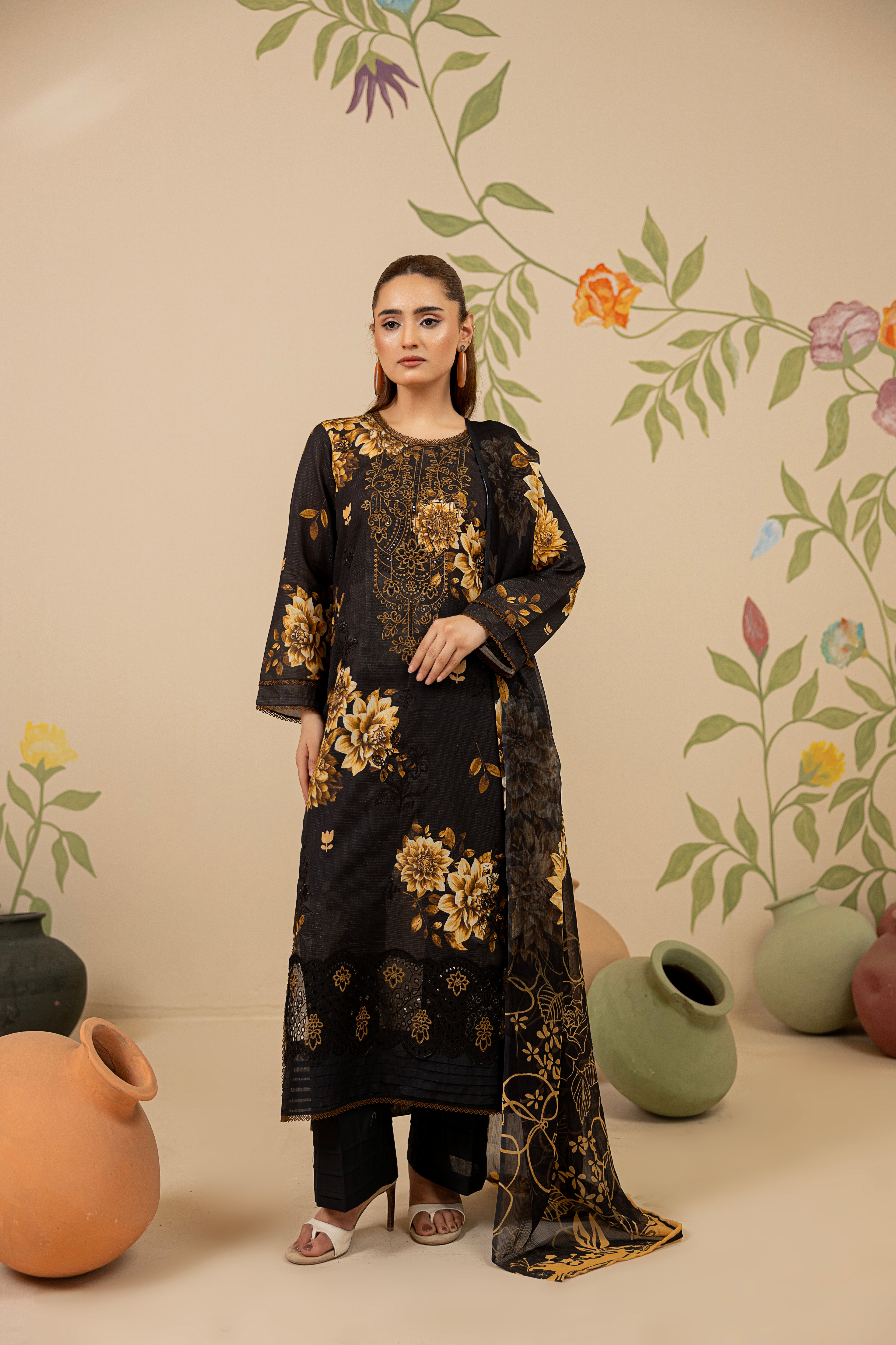 3 PIECE - UNSTITCHED EMBROIDERED LAWN SUIT