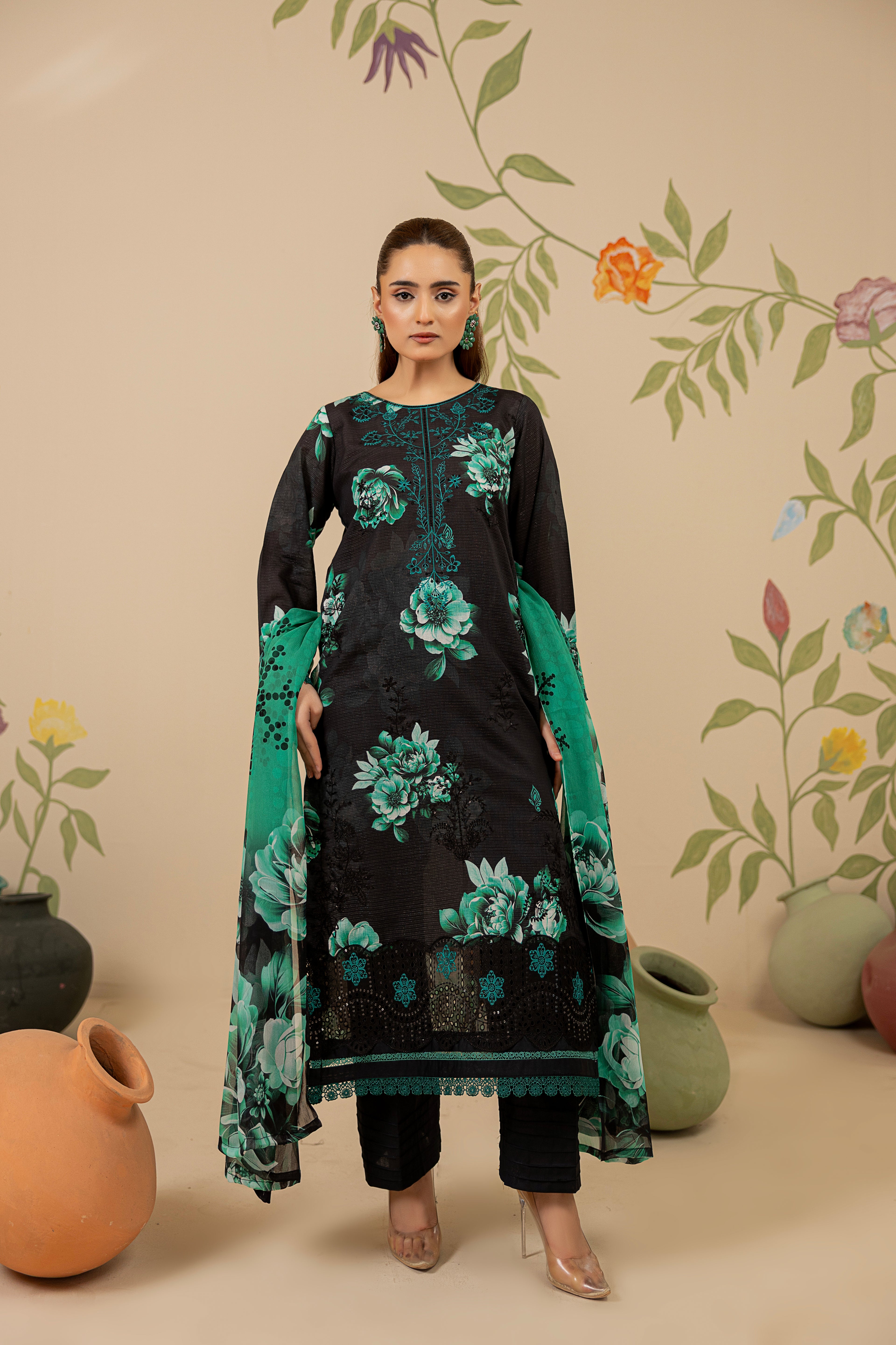3 PIECE - UNSTITCHED EMBROIDERED LAWN SUIT