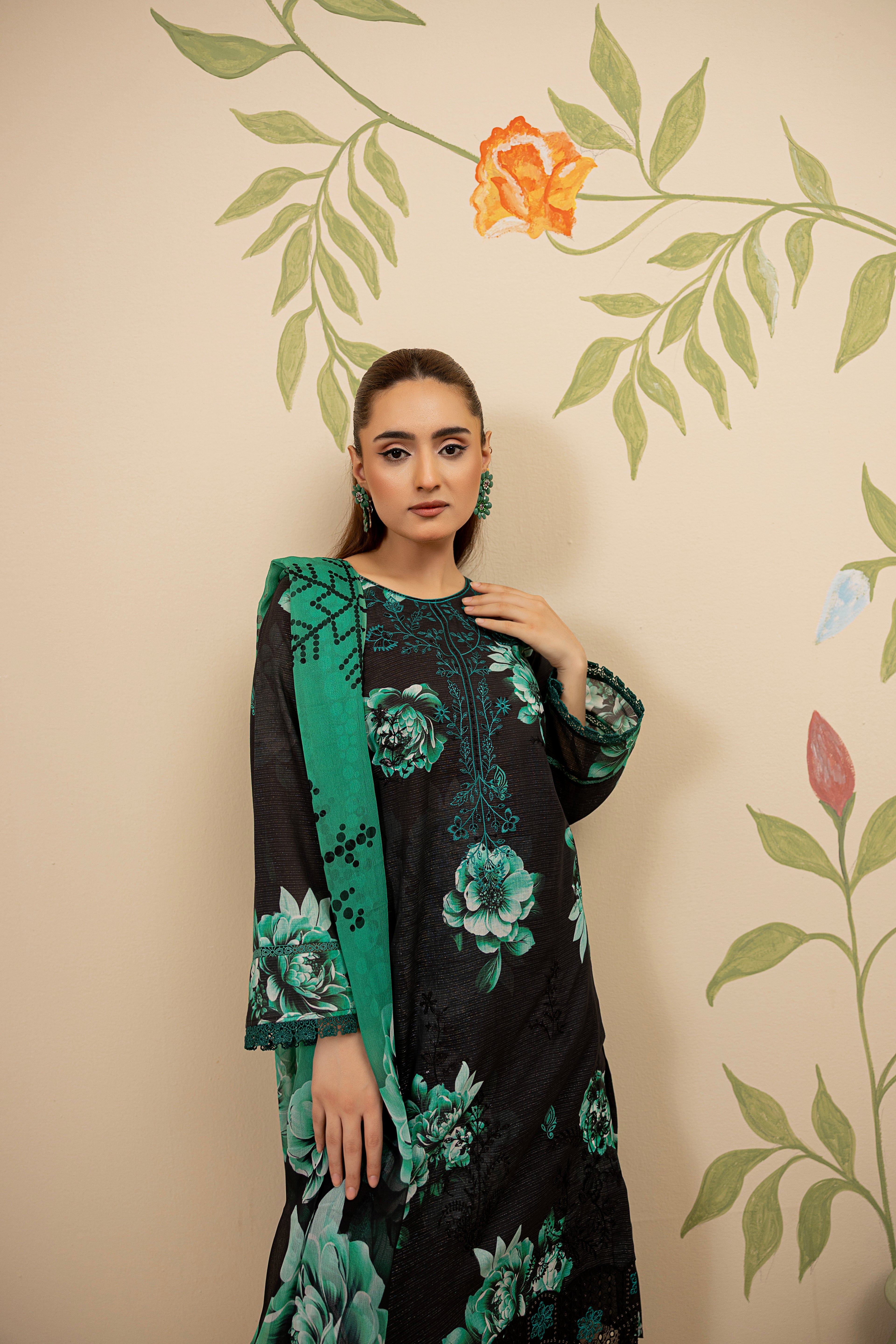 3 PIECE - UNSTITCHED EMBROIDERED LAWN SUIT