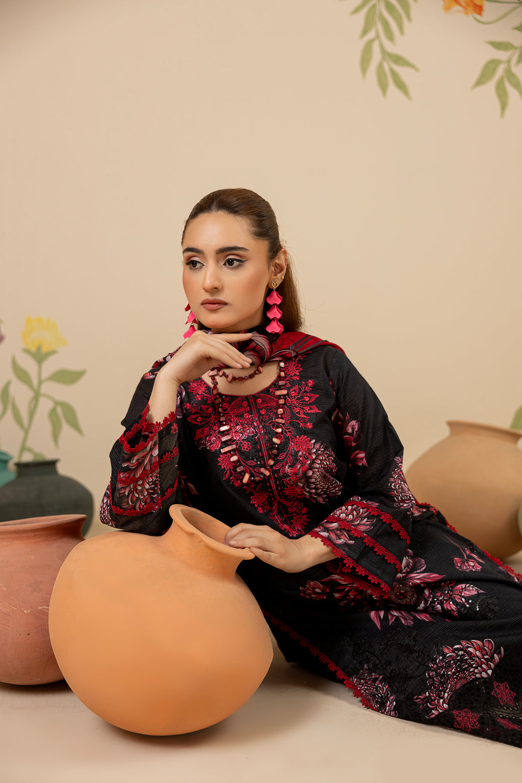 3 PIECE - UNSTITCHED EMBROIDERED LAWN SUIT