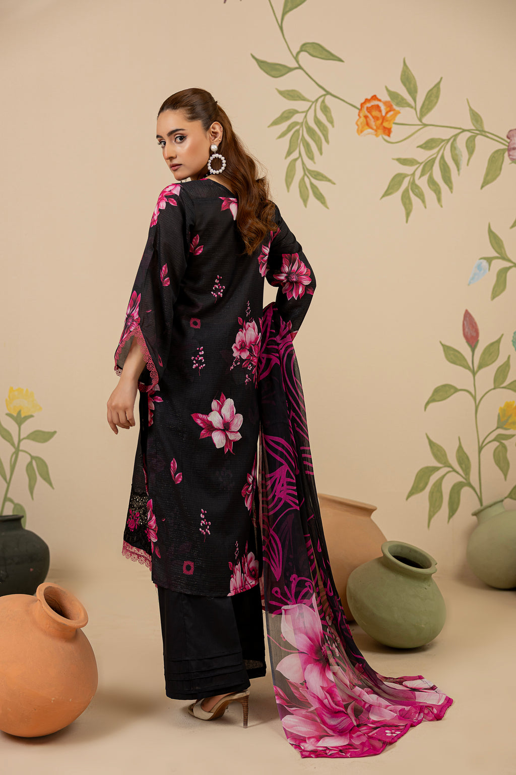 3 PIECE - UNSTITCHED EMBROIDERED LAWN SUIT