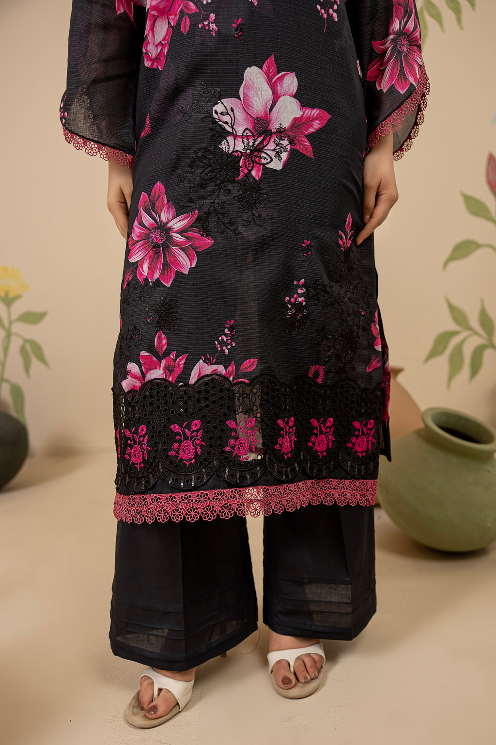 3 PIECE - UNSTITCHED EMBROIDERED LAWN SUIT