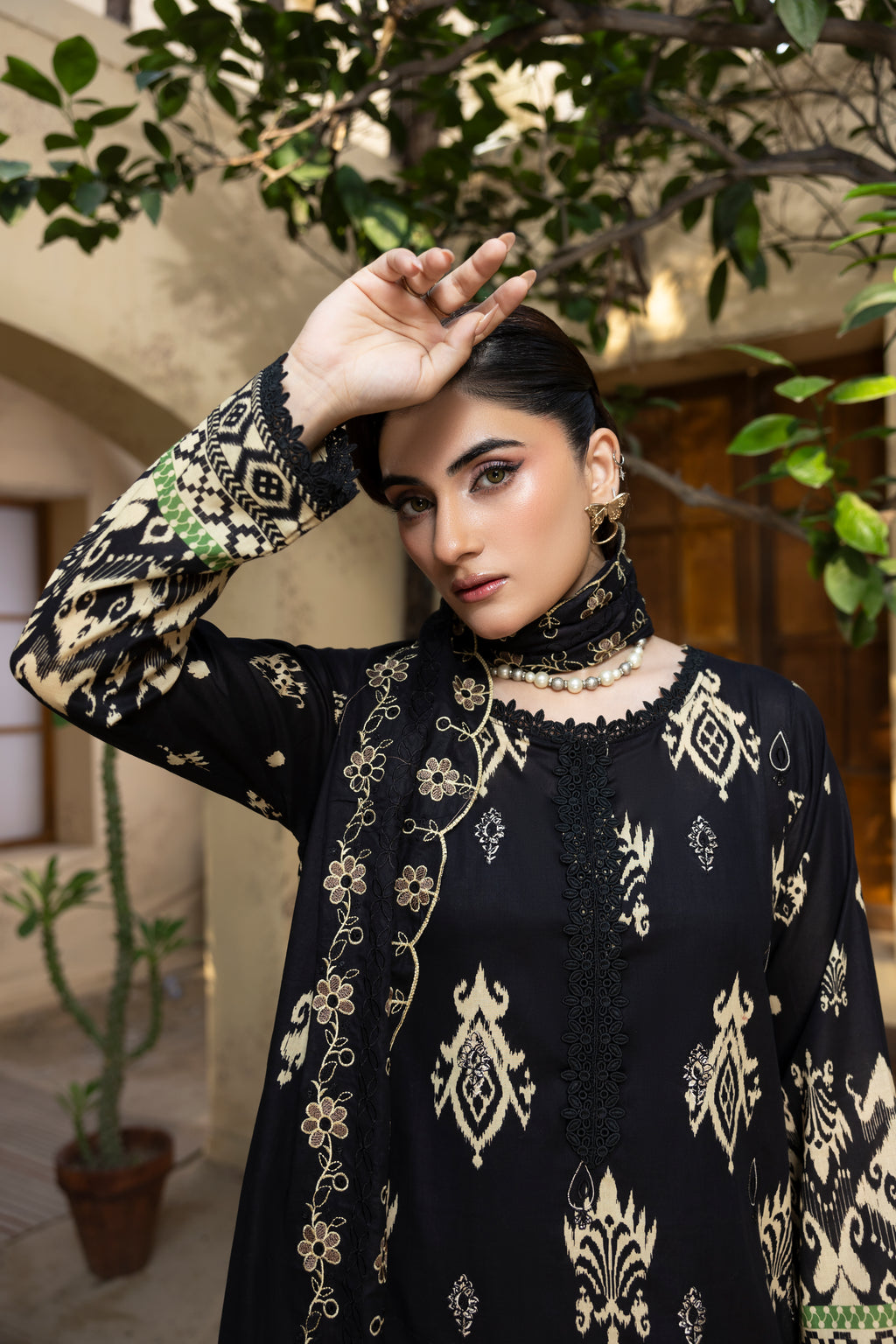 BIN NAEEM Royal Embroidery Vol-01 | 3 Piece Unstitched Cambric Suit