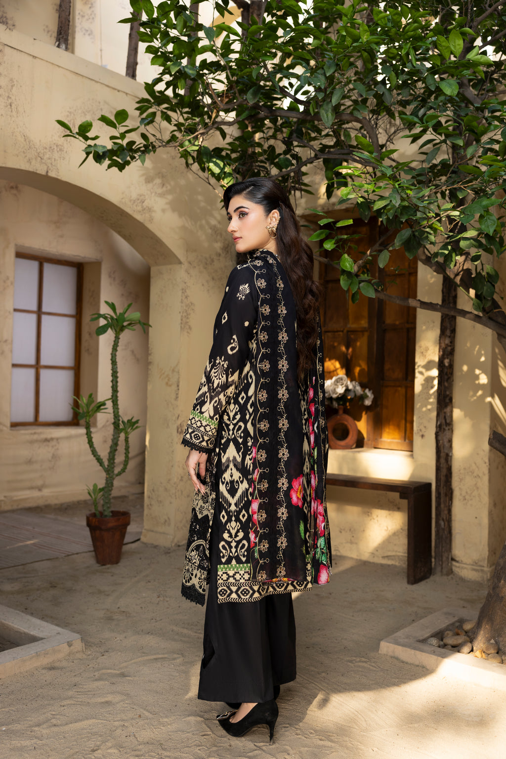 BIN NAEEM Royal Embroidery Vol-01 | 3 Piece Unstitched Cambric Suit
