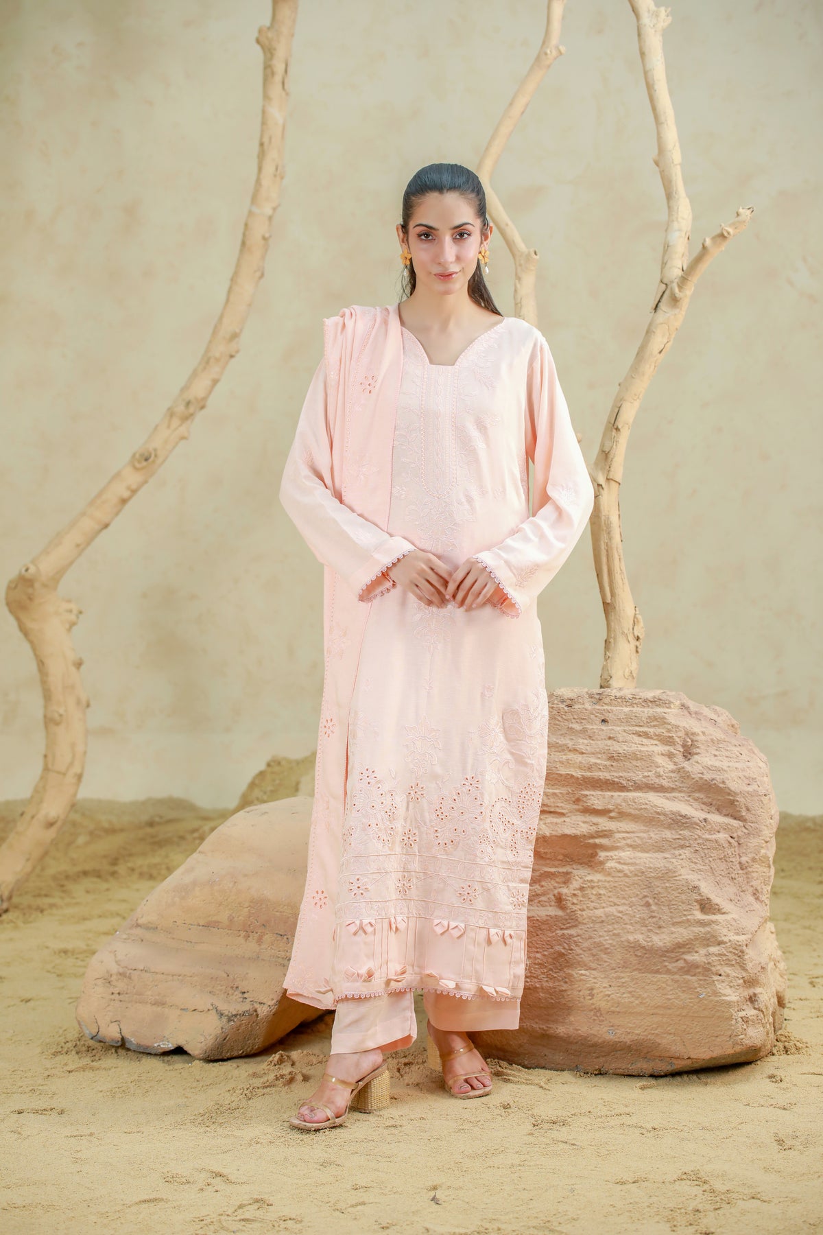 Luxury Karandi Embroidered 3 Piece Suit with Karandi Shawl