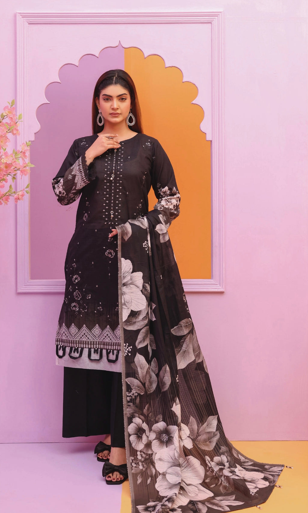 3 PIECE - EMBROIDERED LAWN SUIT