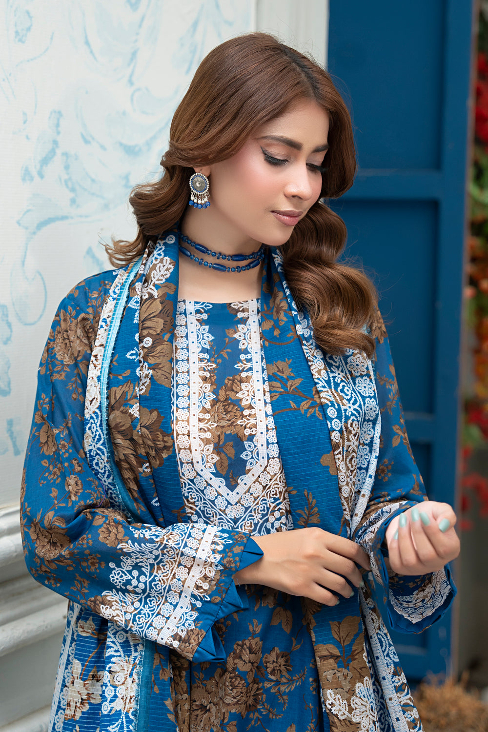 Bin Naeem Platinum Vol-69 Article 04 | 3 Piece Unstitched Lawn Suit