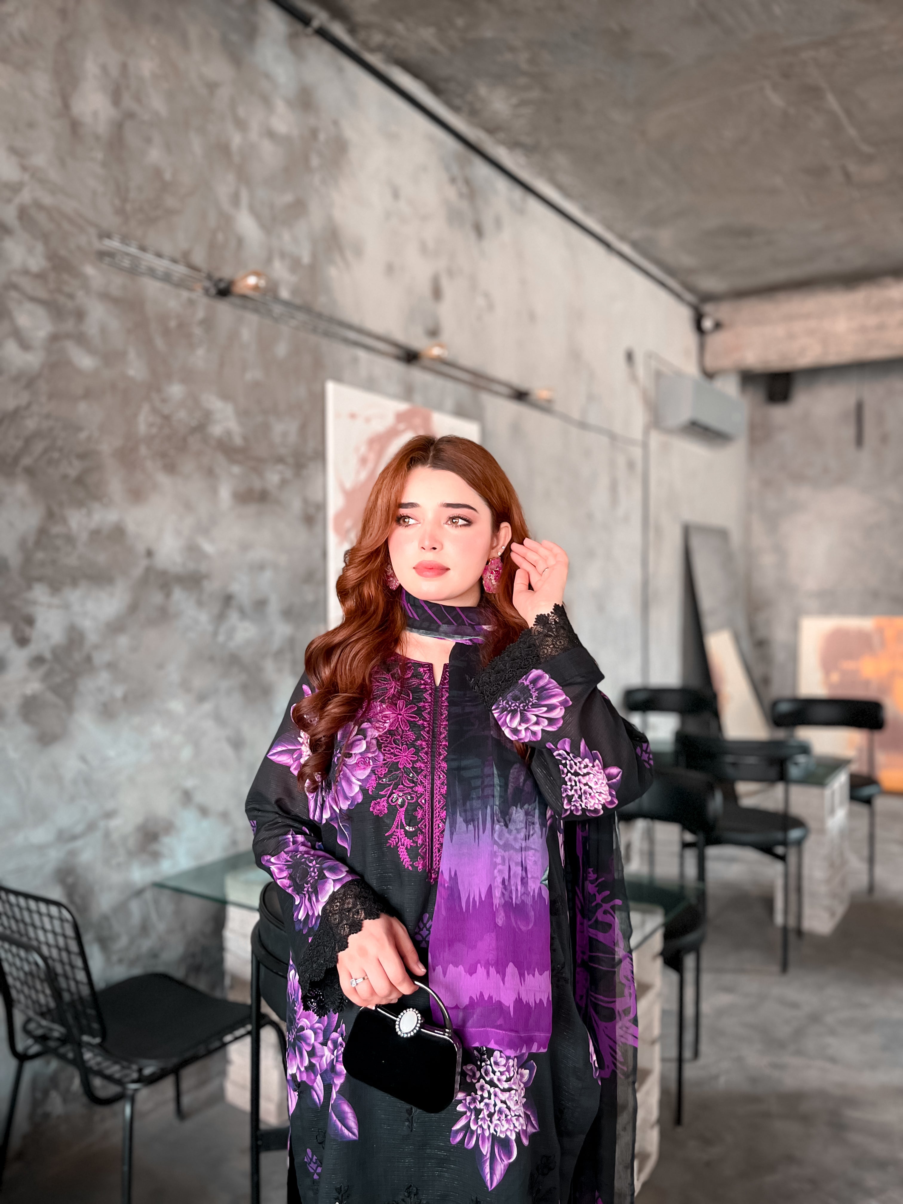 3 PIECE - UNSTITCHED EMBROIDERED LAWN SUIT