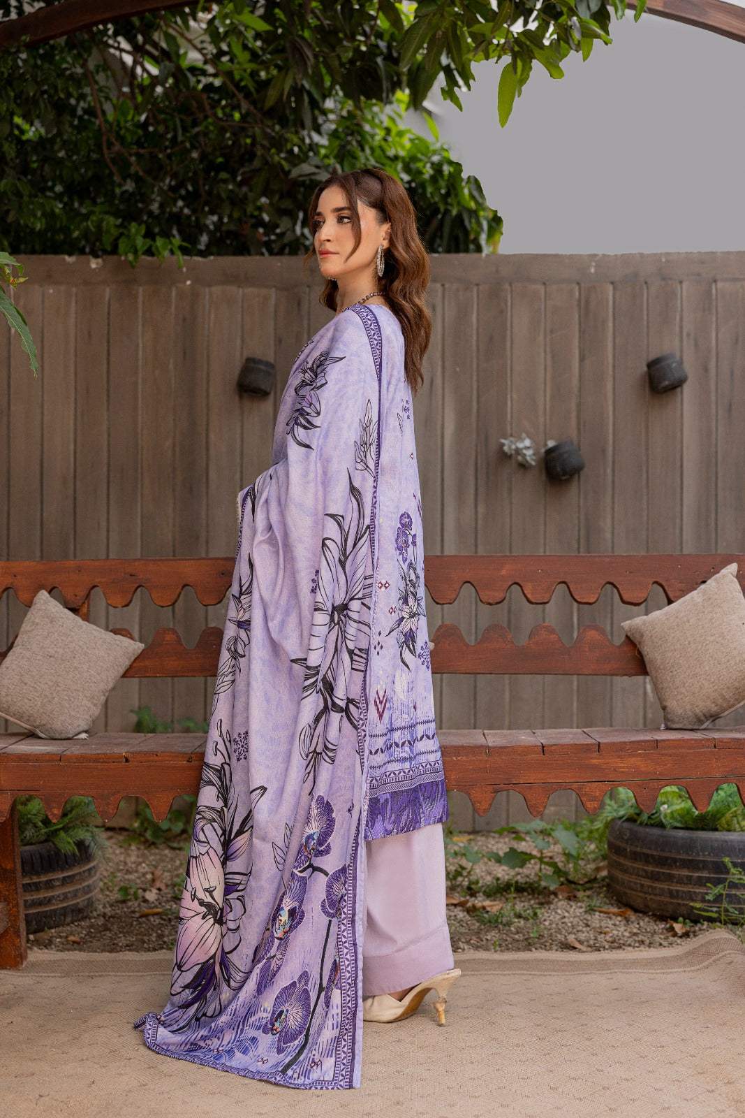 Azura Karandi 3 Piece Unstitched Suit