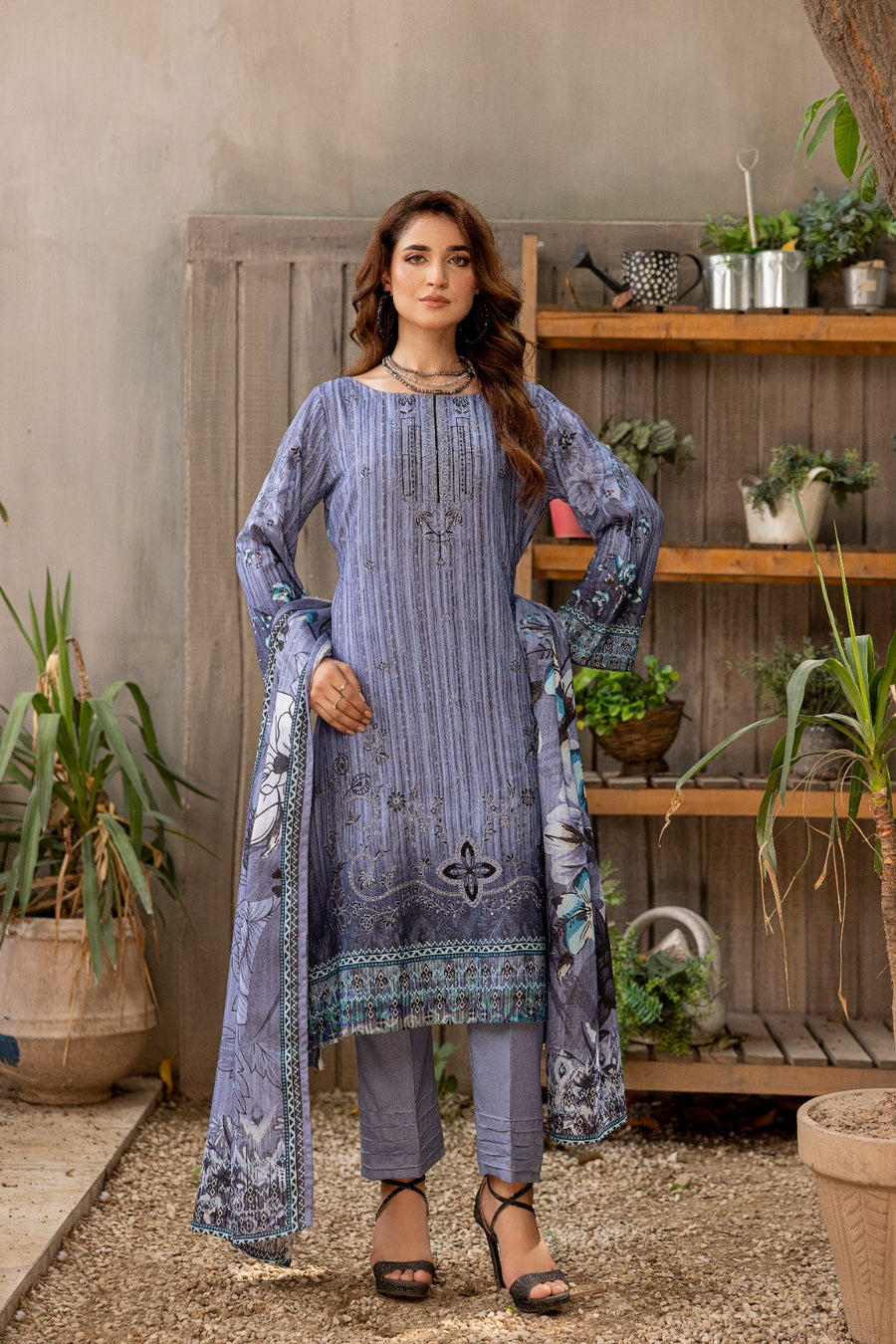 Azura Karandi 3 Piece Unstitched Suit