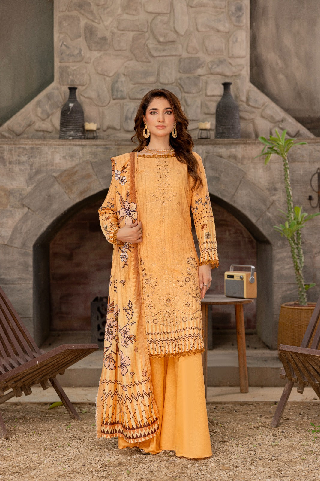 Azura Karandi 3 Piece Unstitched Suit