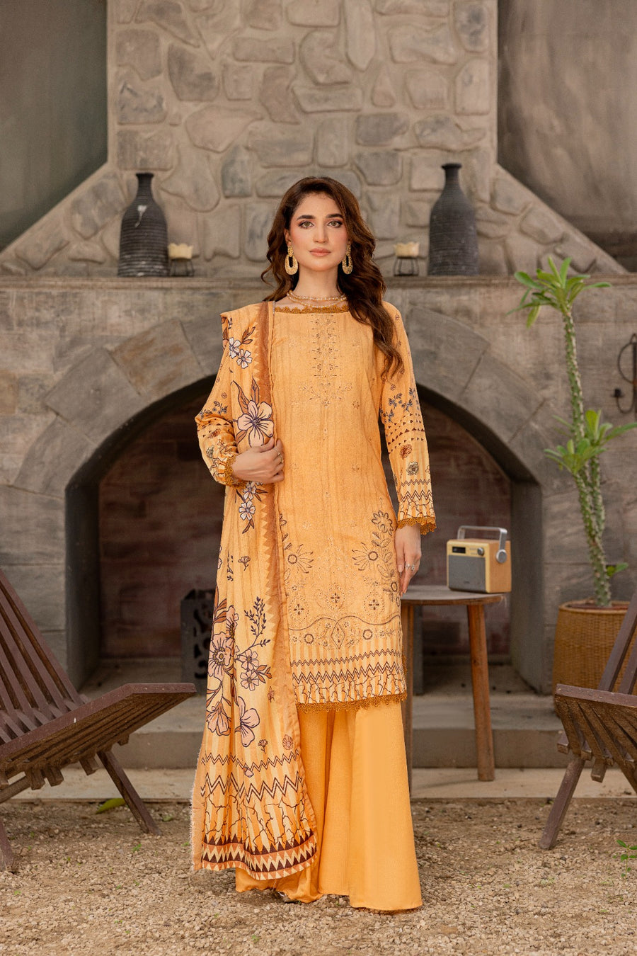 Azura Karandi 3 Piece Unstitched Suit