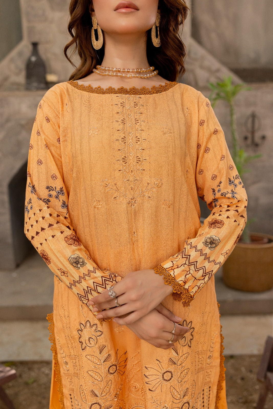 Azura Karandi 3 Piece Unstitched Suit
