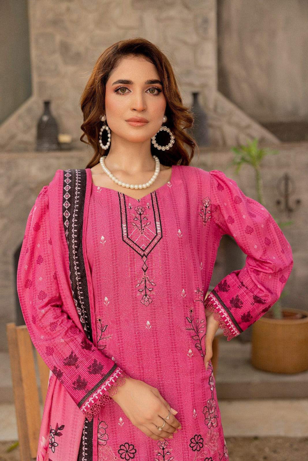 Azura Karandi 3 Piece Unstitched Suit