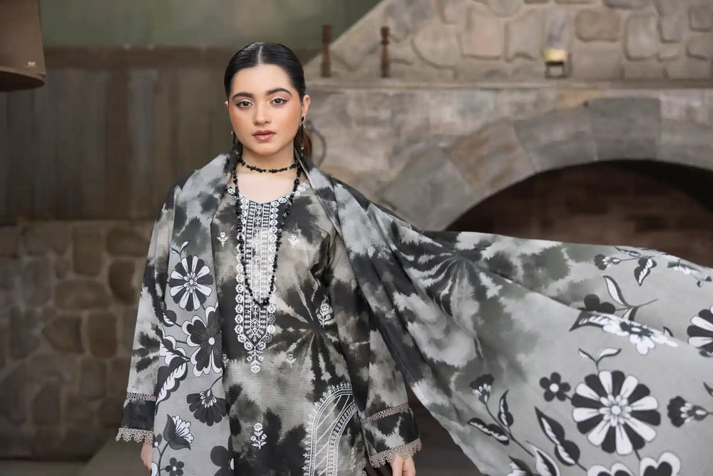 3 PIECE - EMBROIDERED LAWN SUIT