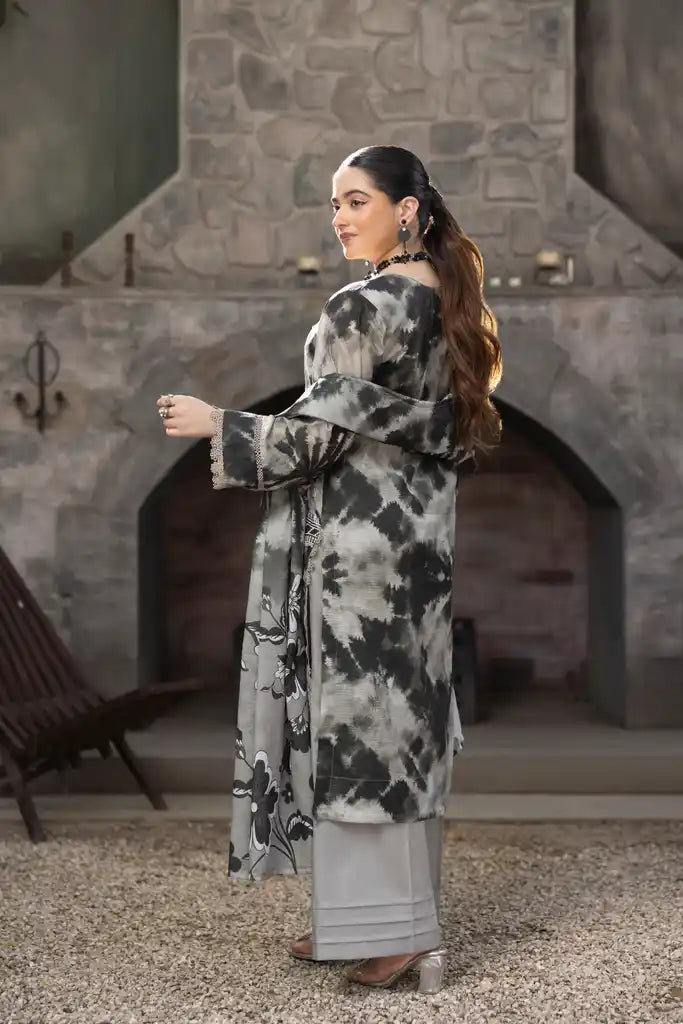 3 PIECE - EMBROIDERED LAWN SUIT